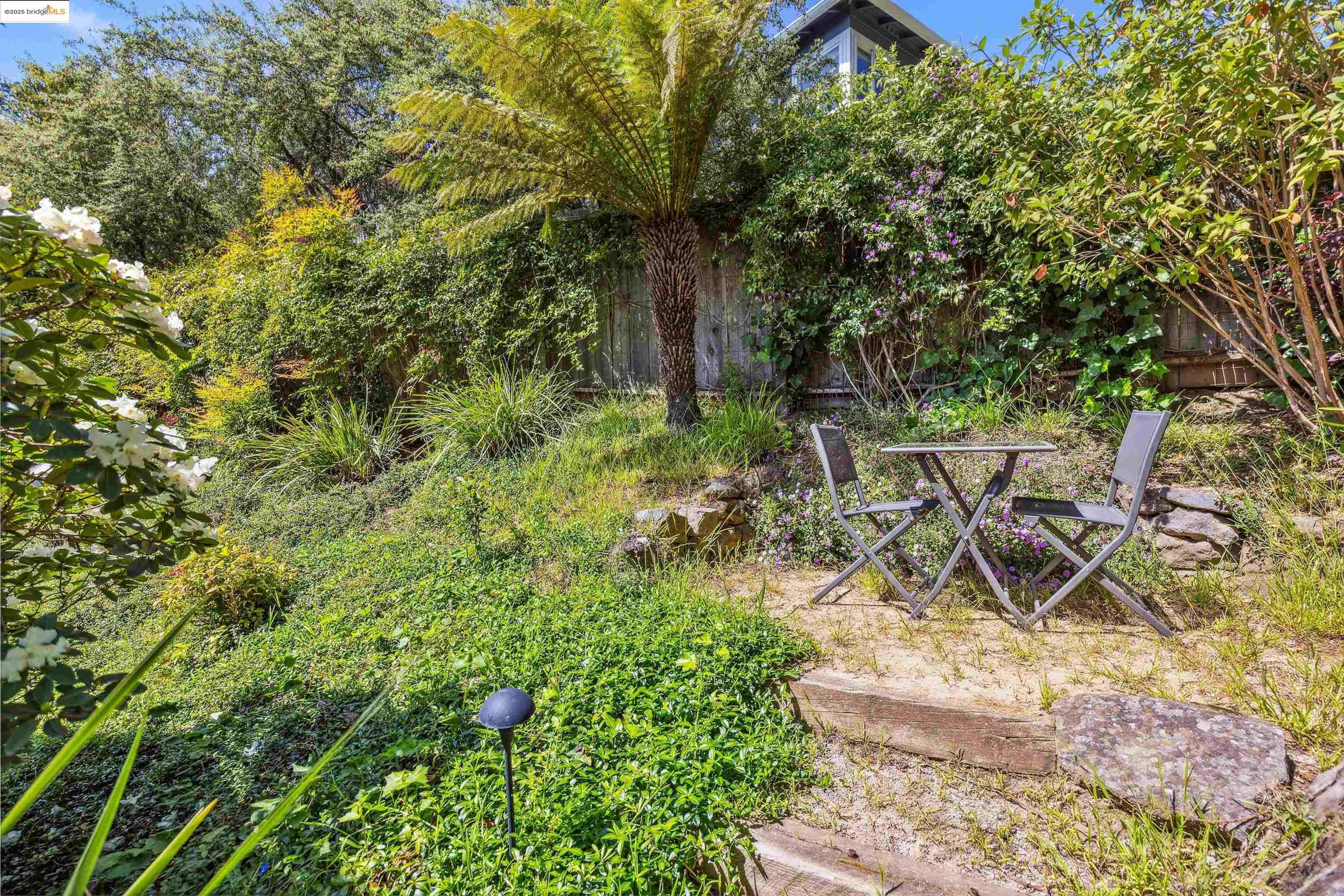 Detail Gallery Image 48 of 51 For 2312 Pelham Pl, Oakland,  CA 94611 - 4 Beds | 3 Baths