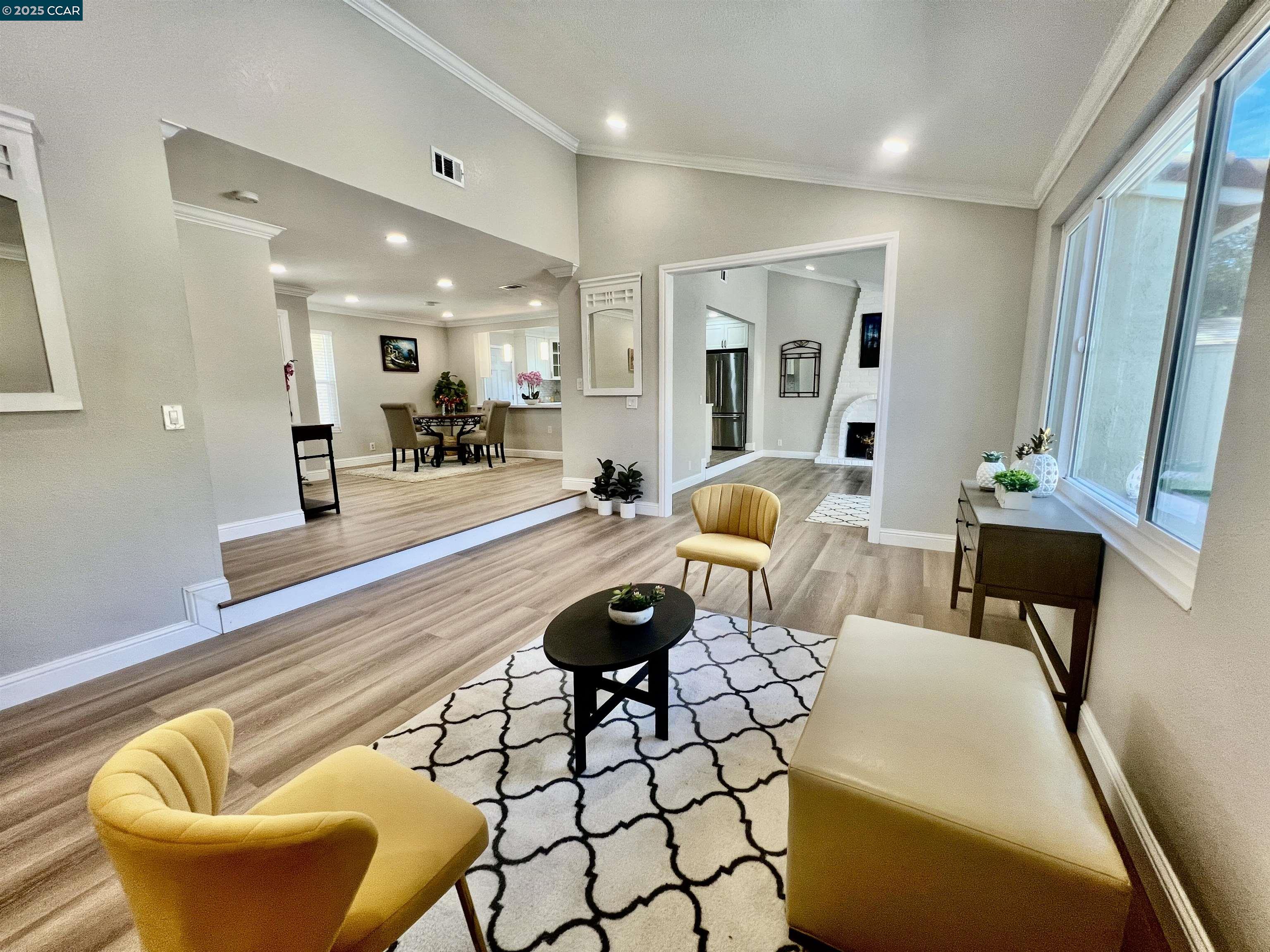 Detail Gallery Image 12 of 60 For 124 Fuschia Ct, Martinez,  CA 94553 - 4 Beds | 2 Baths