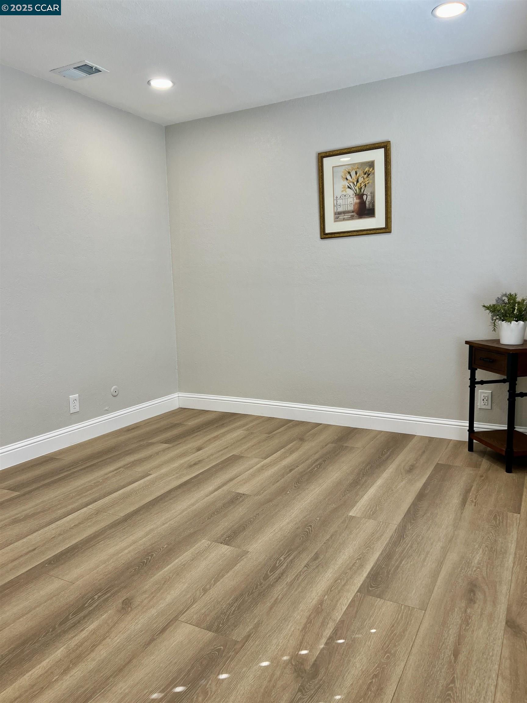 Detail Gallery Image 24 of 60 For 124 Fuschia Ct, Martinez,  CA 94553 - 4 Beds | 2 Baths