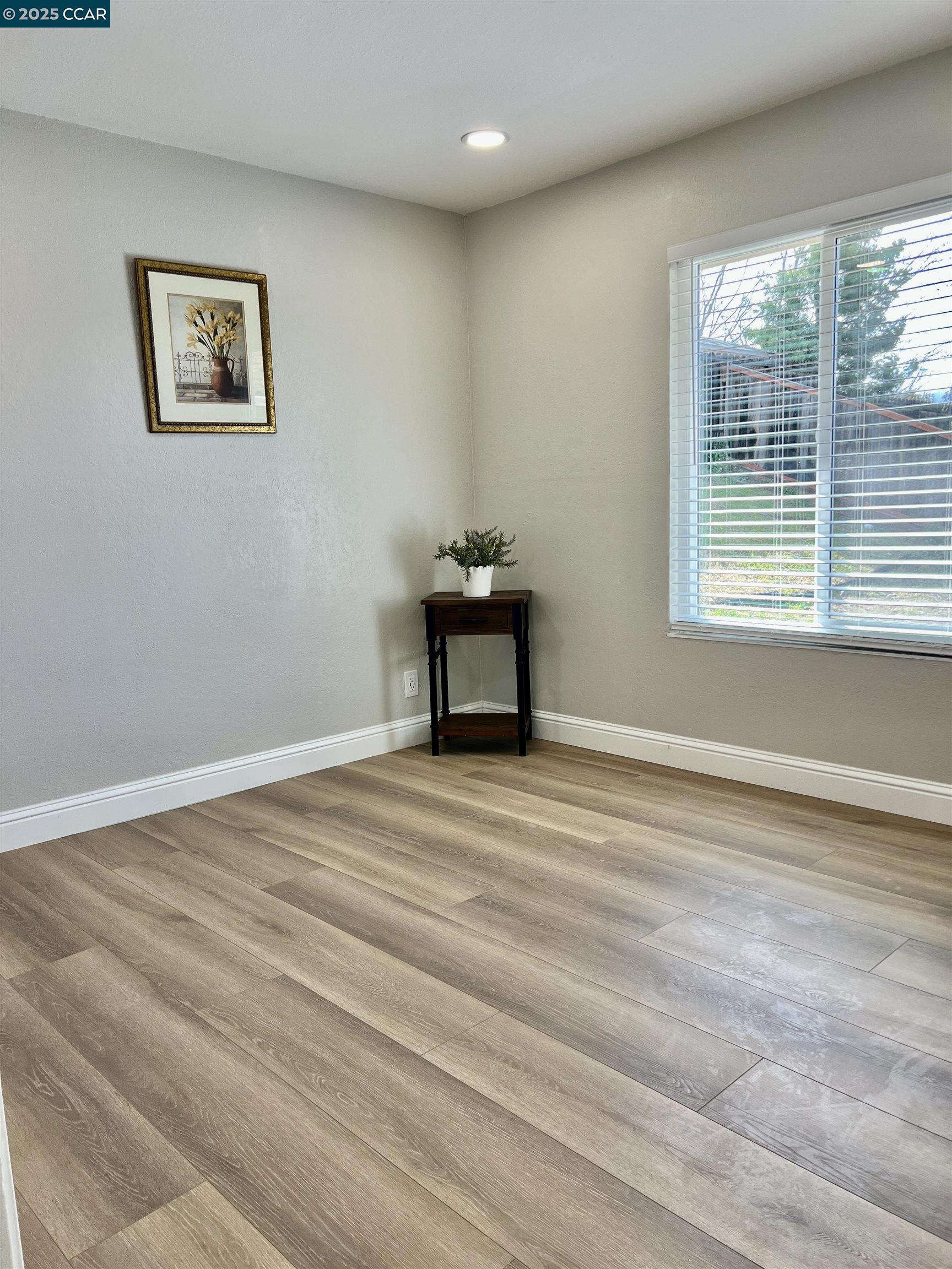 Detail Gallery Image 26 of 60 For 124 Fuschia Ct, Martinez,  CA 94553 - 4 Beds | 2 Baths