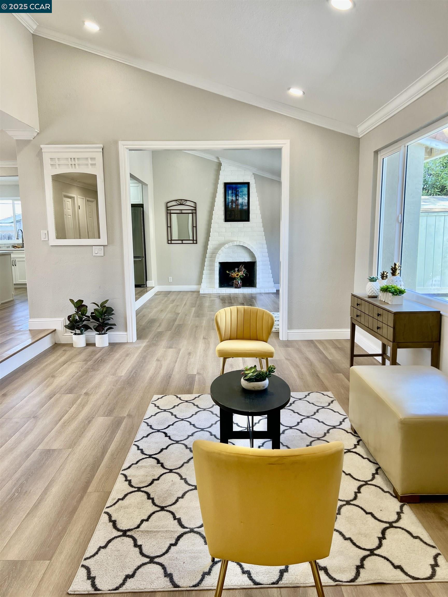 Detail Gallery Image 5 of 60 For 124 Fuschia Ct, Martinez,  CA 94553 - 4 Beds | 2 Baths