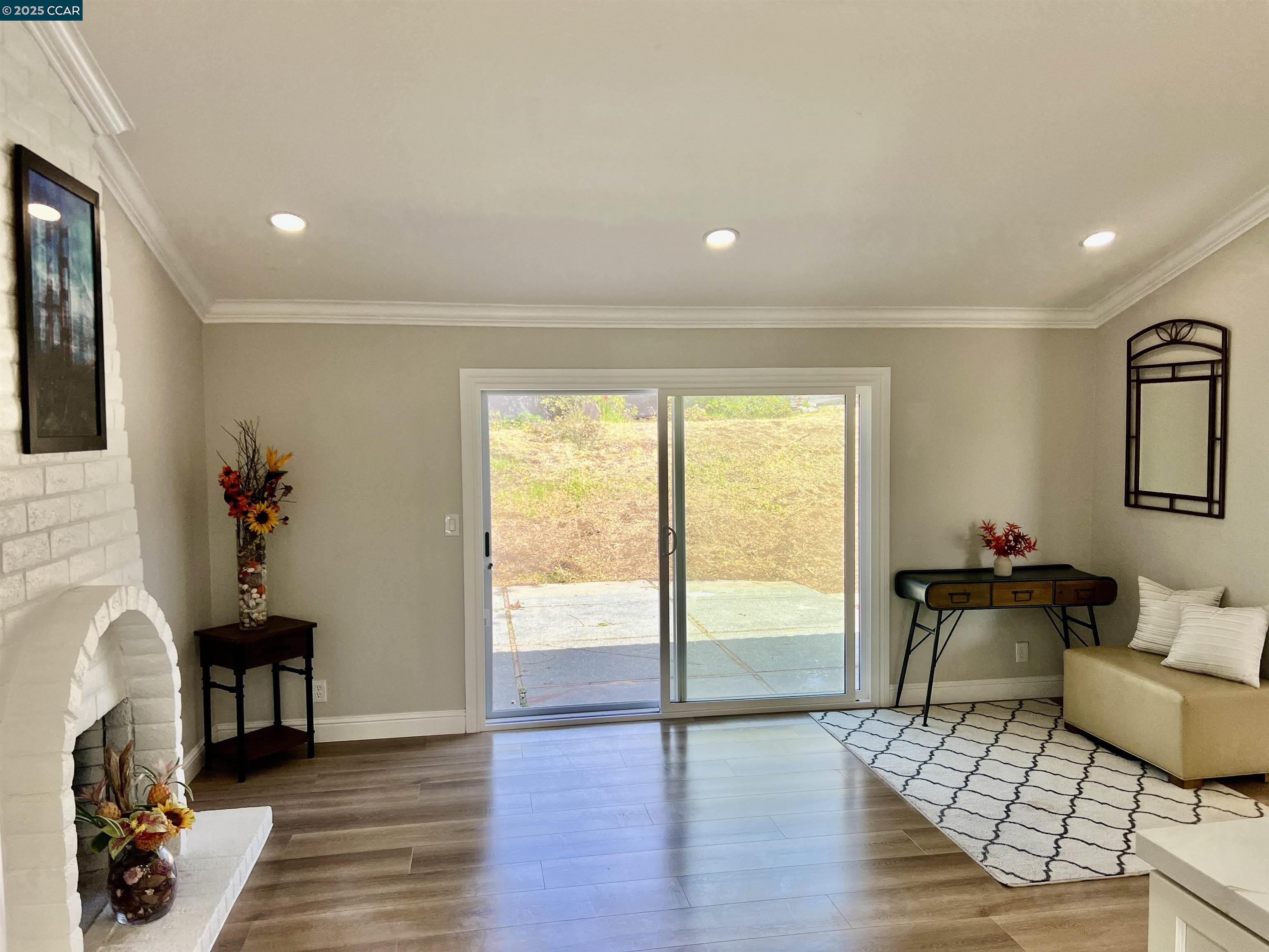 Detail Gallery Image 7 of 60 For 124 Fuschia Ct, Martinez,  CA 94553 - 4 Beds | 2 Baths
