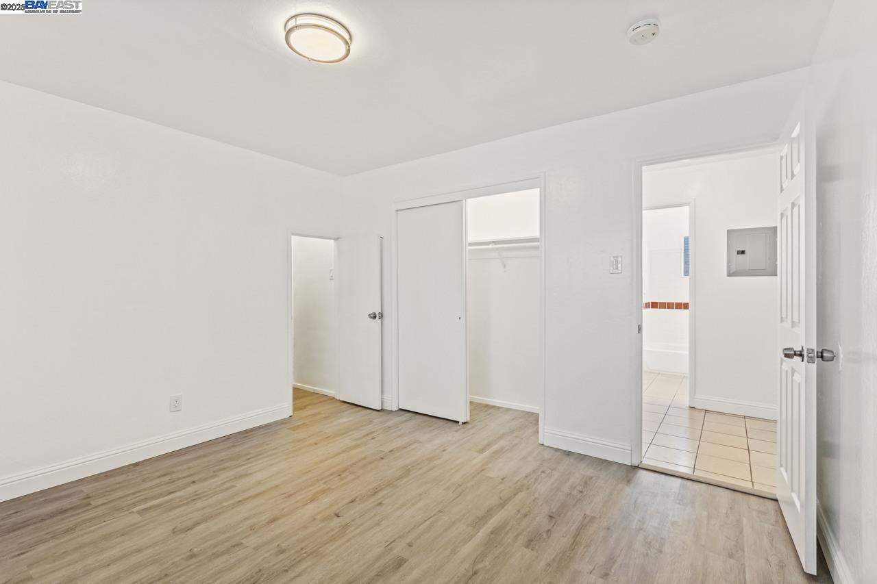 1813 63rd St # D, Berkeley, California 94703, 2 Bedrooms Bedrooms, 5 Rooms Rooms,1 BathroomBathrooms,Residential Lease,For Rent,1813 63rd St # D,41096196