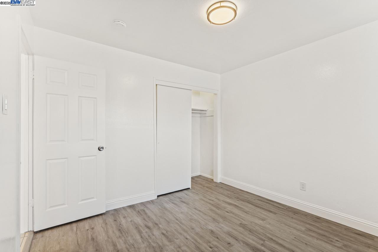 1813 63rd St # D, Berkeley, California 94703, 2 Bedrooms Bedrooms, 5 Rooms Rooms,1 BathroomBathrooms,Residential Lease,For Rent,1813 63rd St # D,41096196