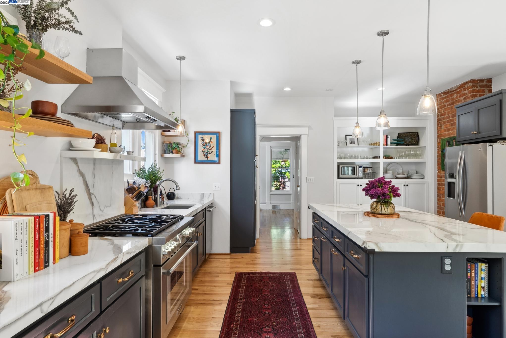 Detail Gallery Image 20 of 60 For 1325 Saint Charles St, Alameda,  CA 94501 - 4 Beds | 2 Baths