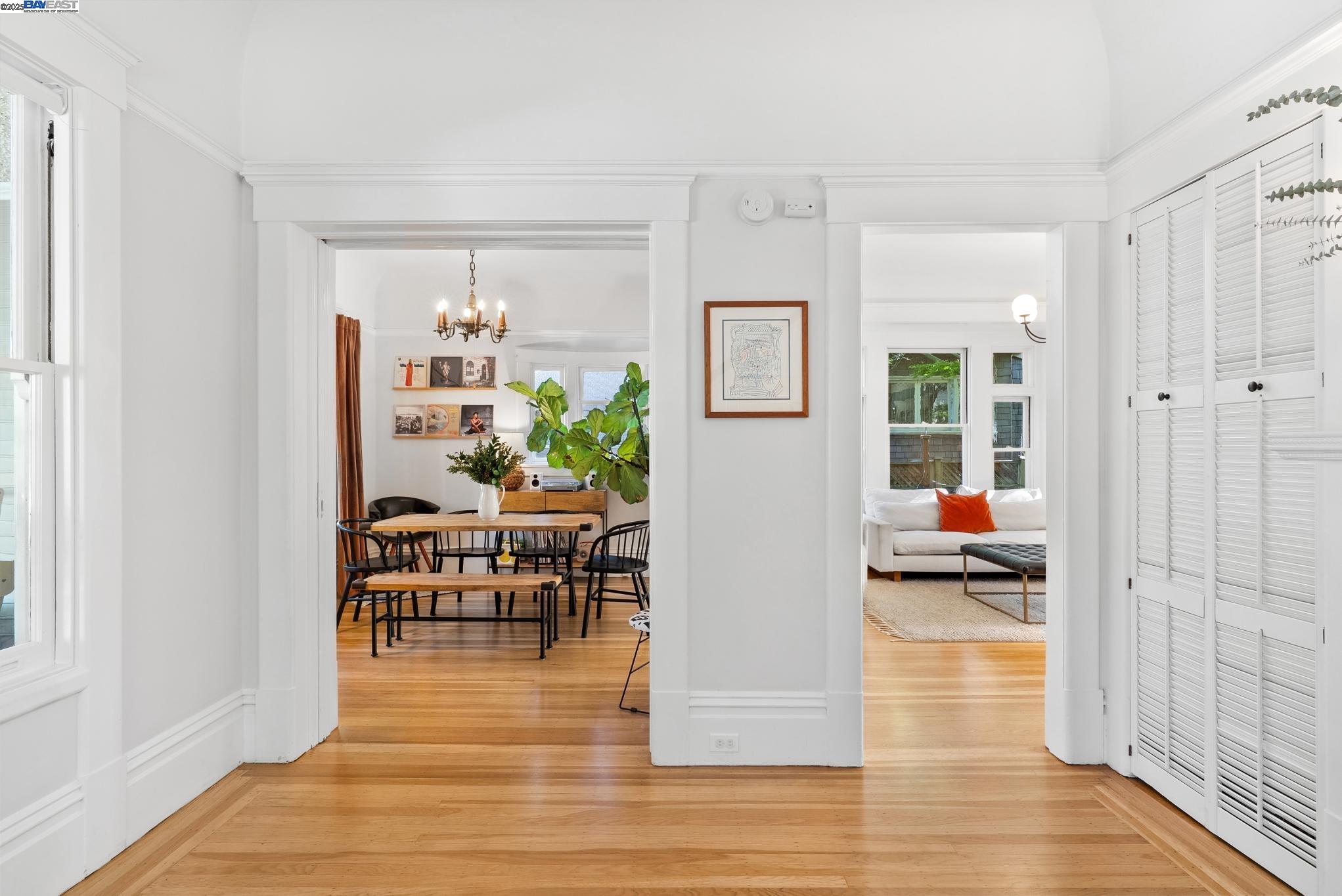 Detail Gallery Image 26 of 60 For 1325 Saint Charles St, Alameda,  CA 94501 - 4 Beds | 2 Baths