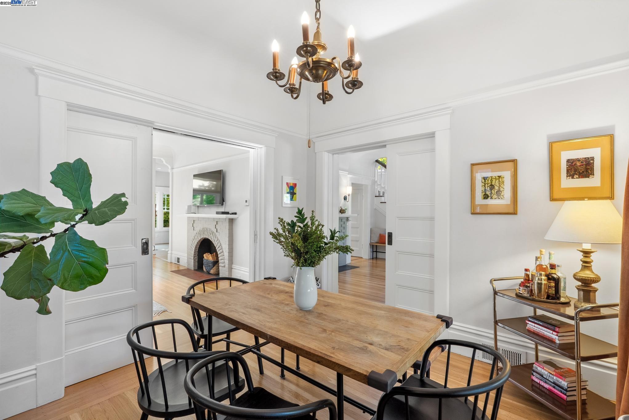 Detail Gallery Image 30 of 60 For 1325 Saint Charles St, Alameda,  CA 94501 - 4 Beds | 2 Baths
