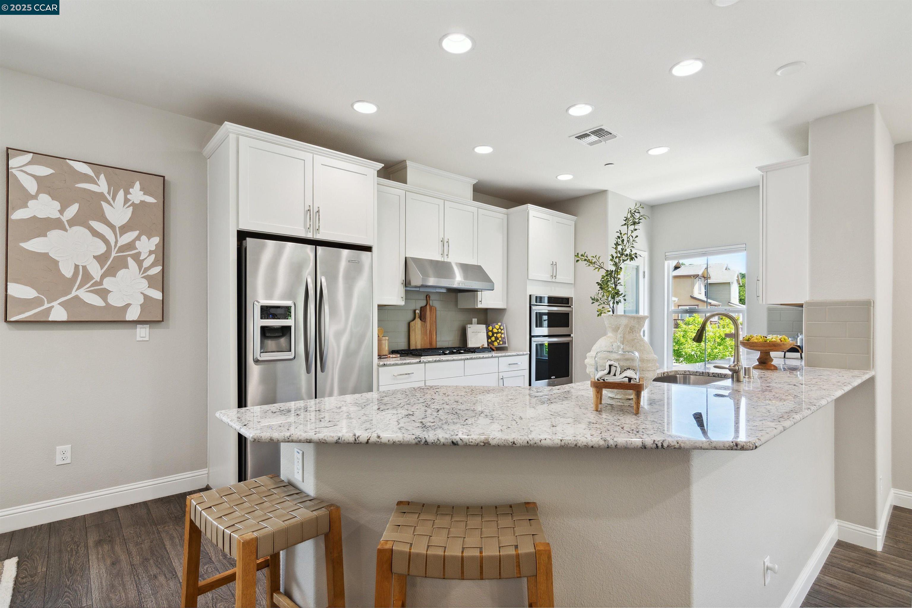 property-img