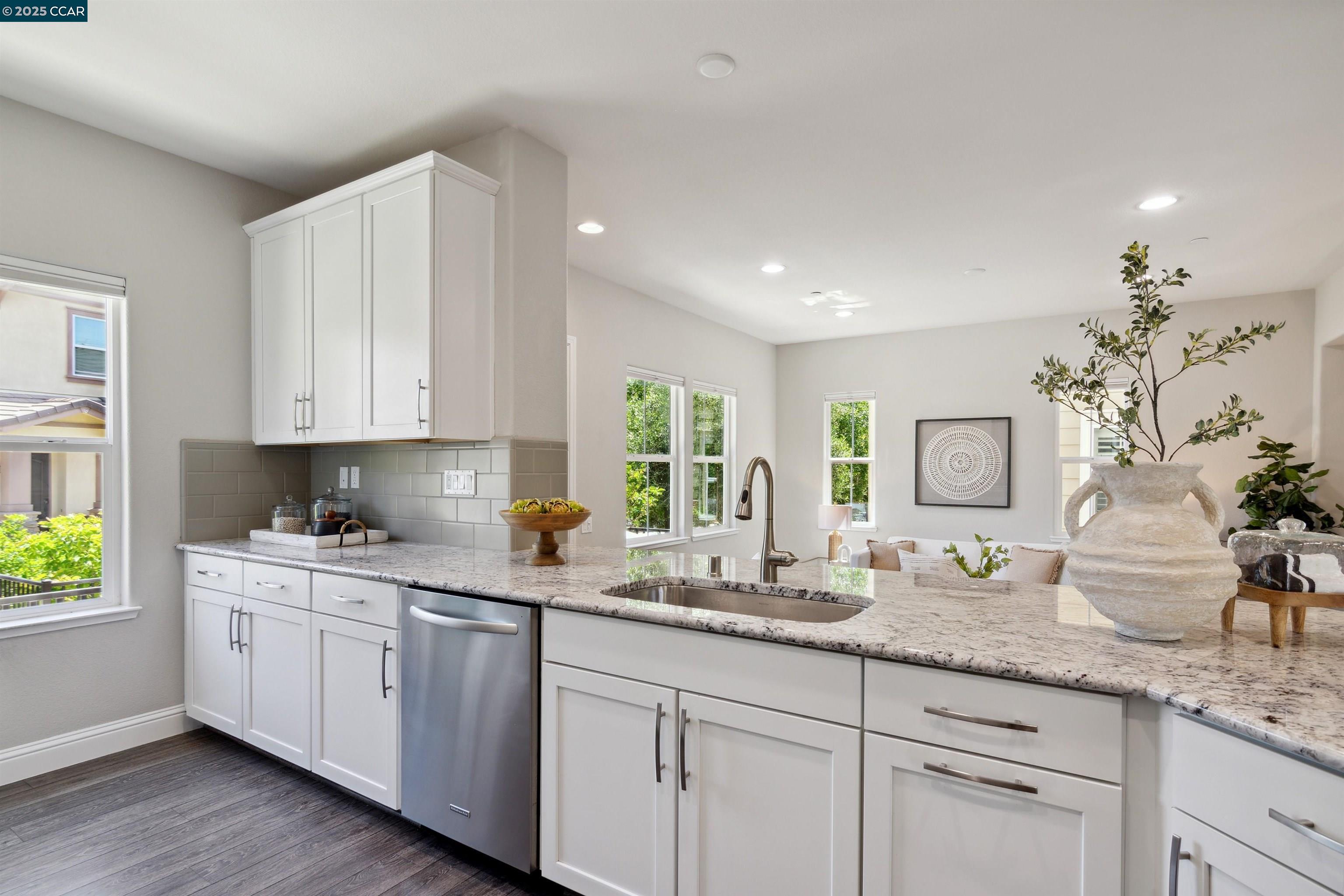 property-img