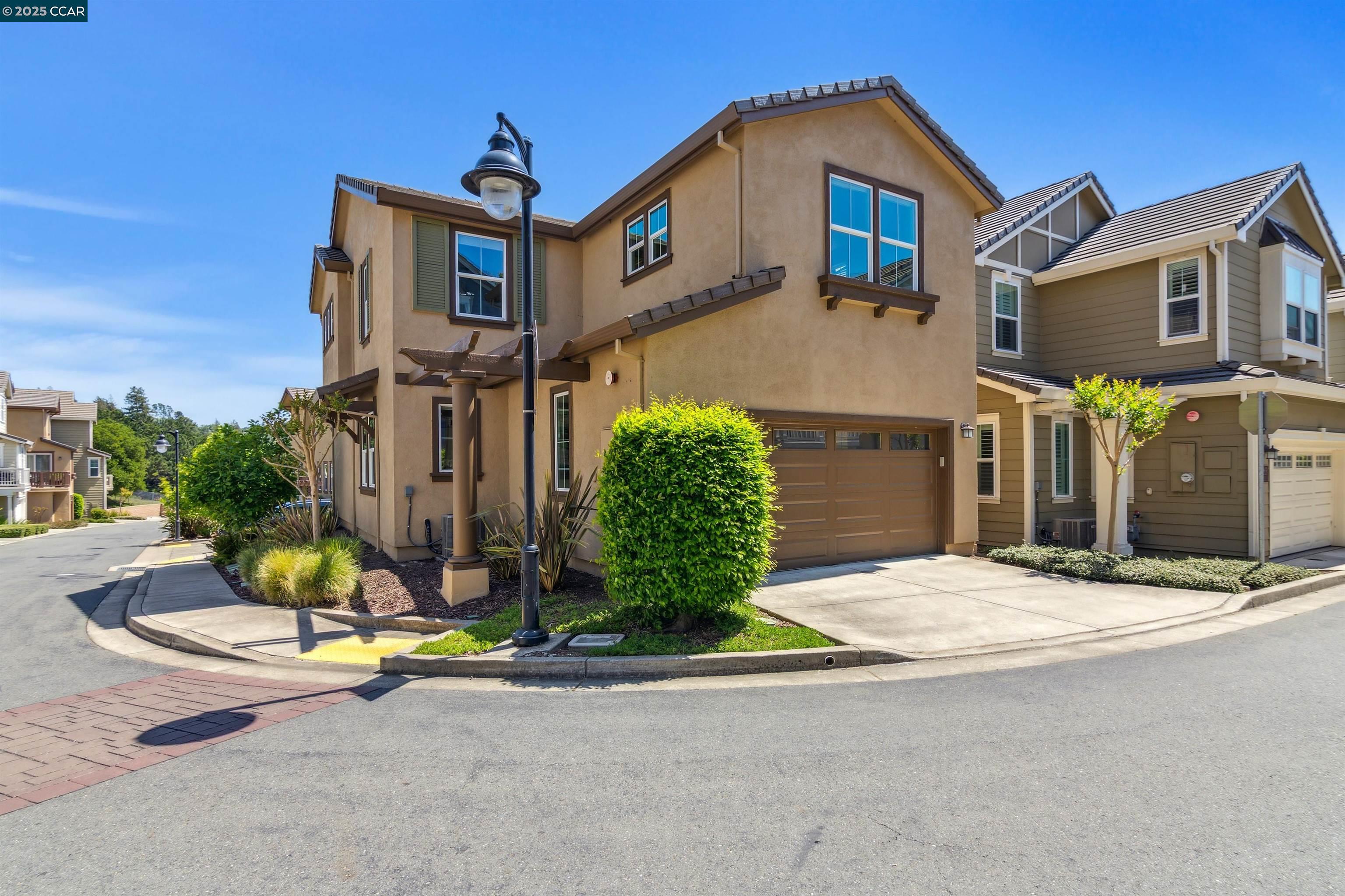 property-img