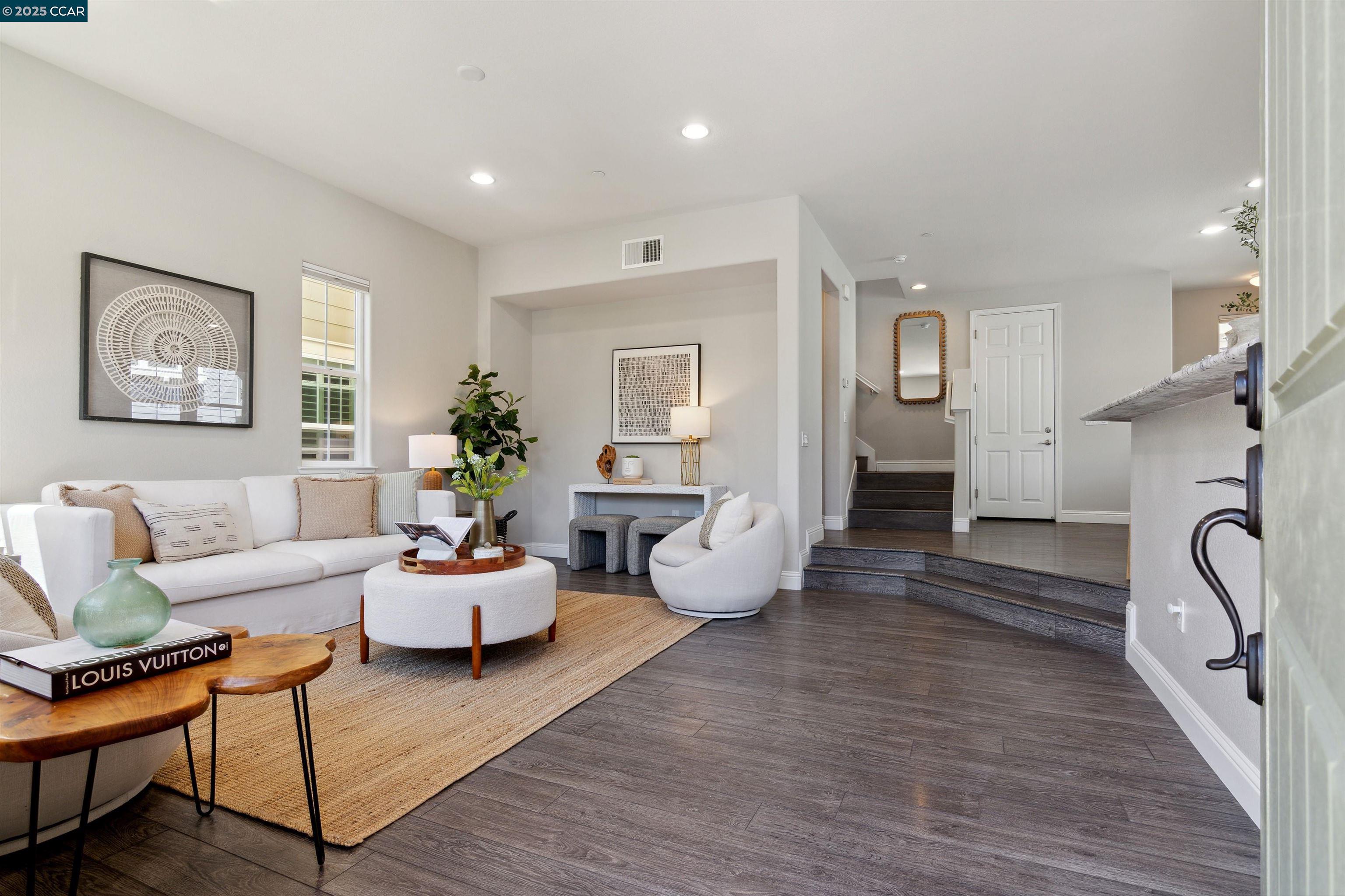 property-img
