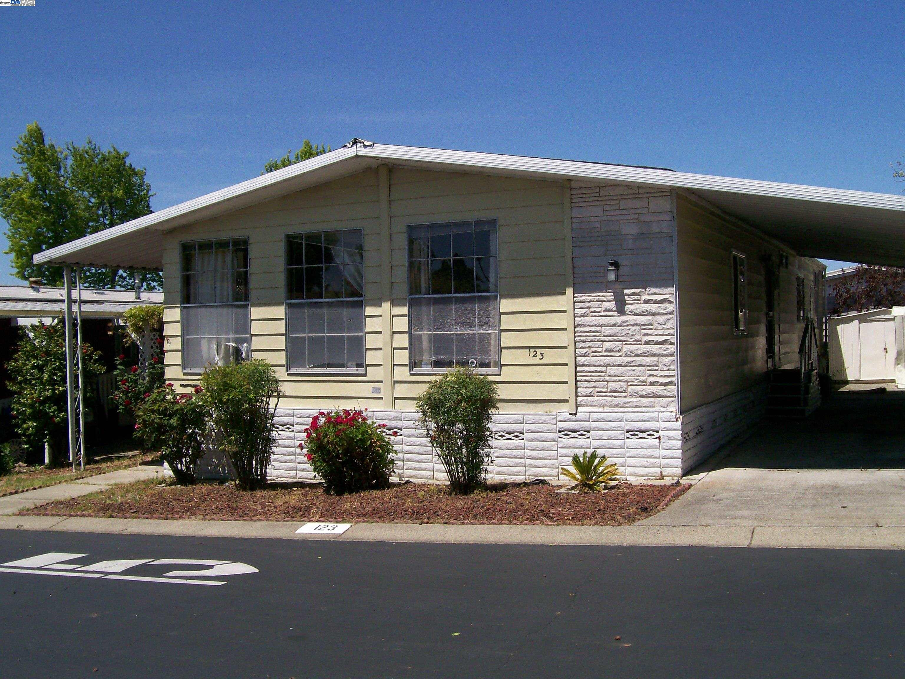 Detail Gallery Image 1 of 1 For 123 Madrone Way, Union City,  CA 94587 - 2 Beds | 2 Baths