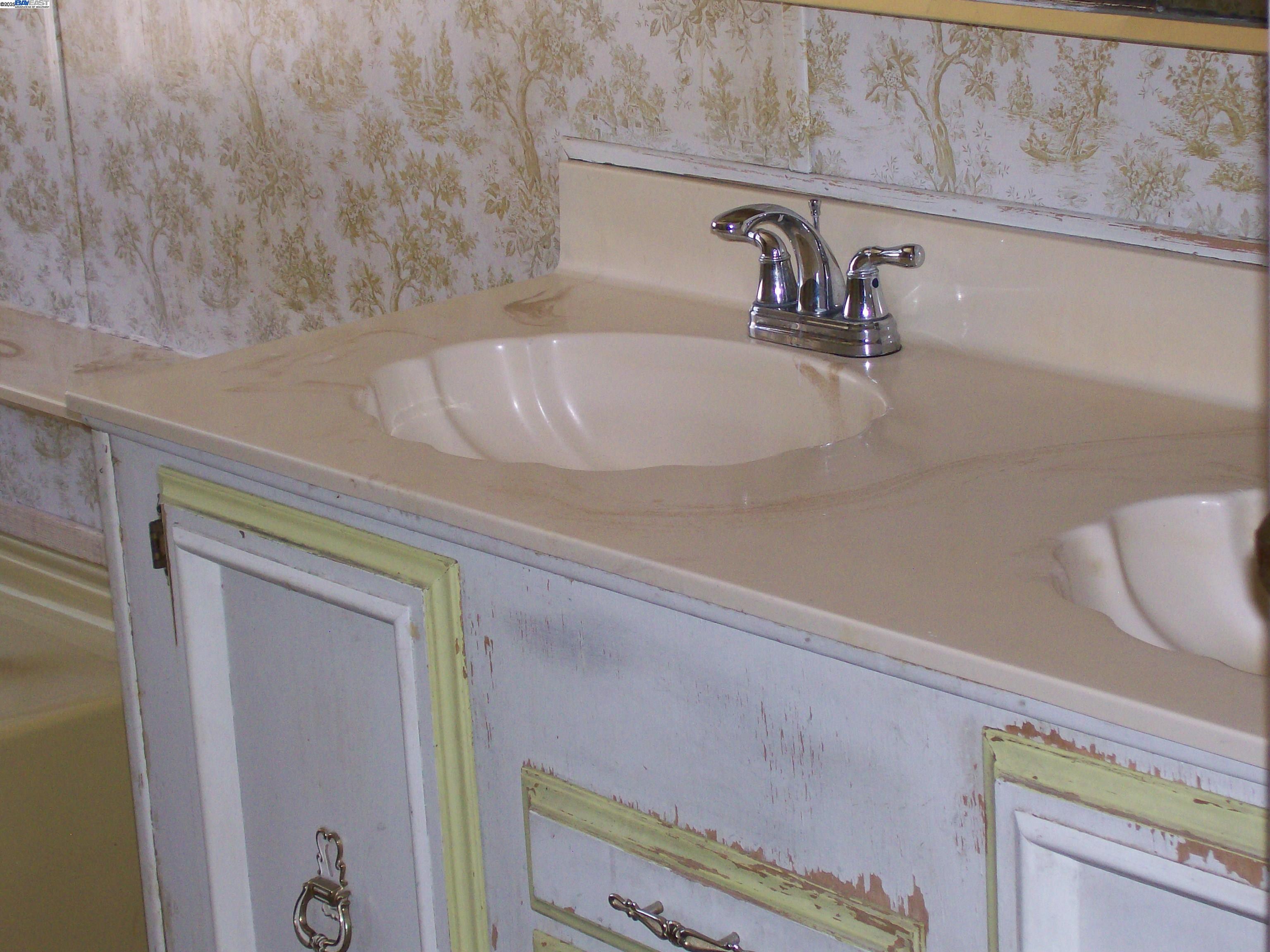 Detail Gallery Image 19 of 24 For 123 Madrone Way, Union City,  CA 94587 - 2 Beds | 2 Baths