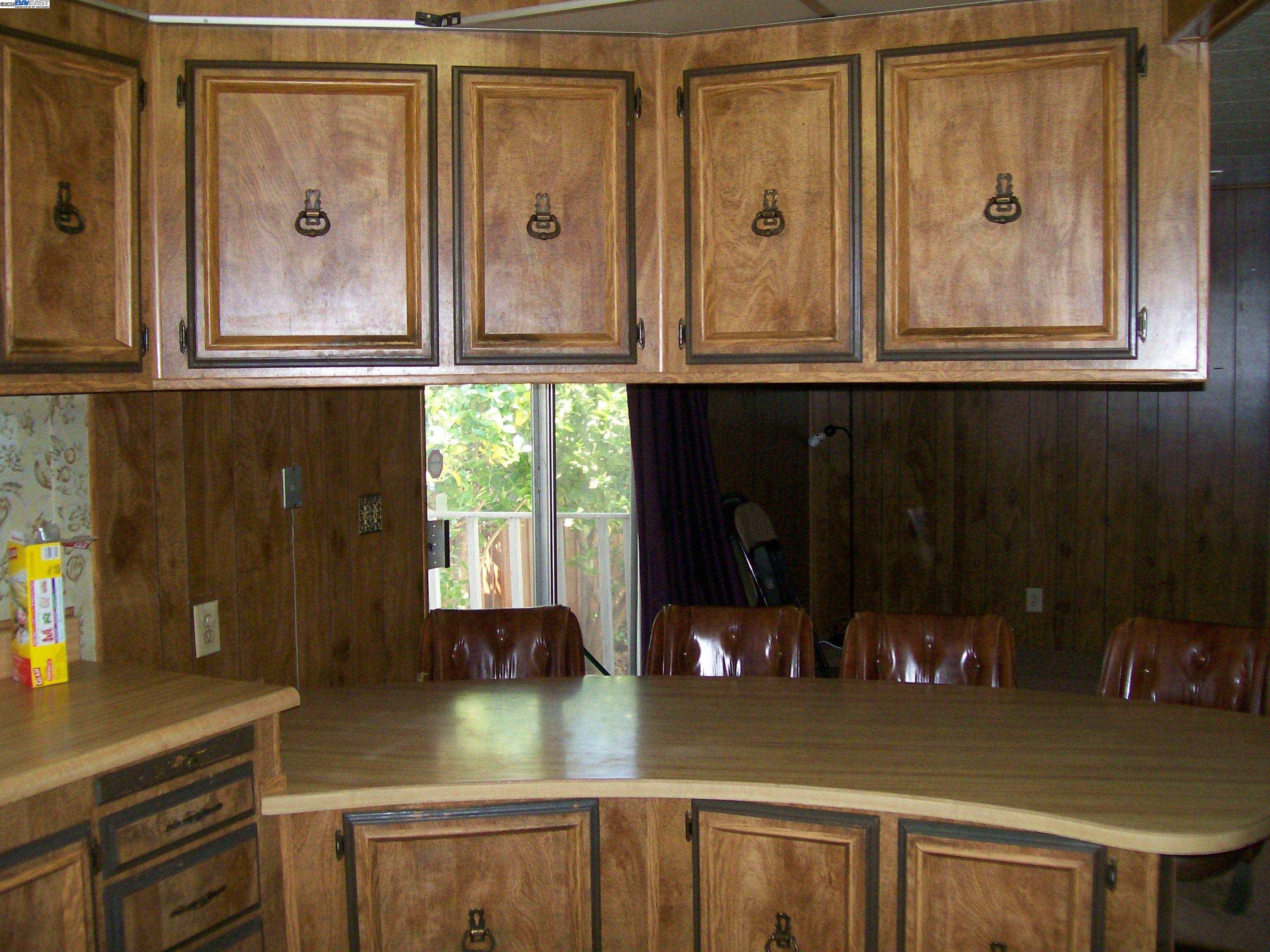 Detail Gallery Image 9 of 24 For 123 Madrone Way, Union City,  CA 94587 - 2 Beds | 2 Baths