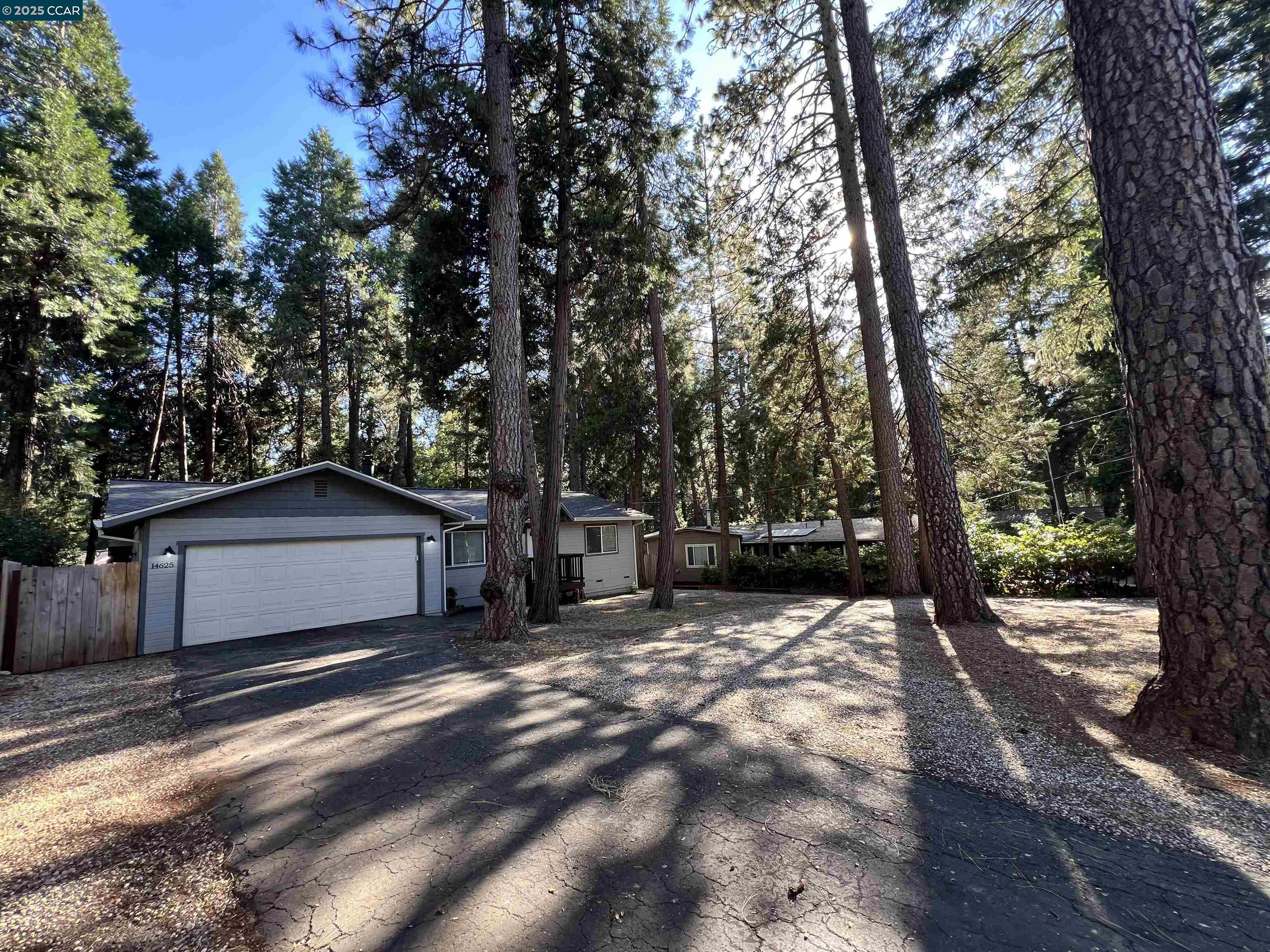 Detail Gallery Image 2 of 20 For 14625 Bridgeport Cir, Magalia,  CA 95954 - 2 Beds | 2 Baths