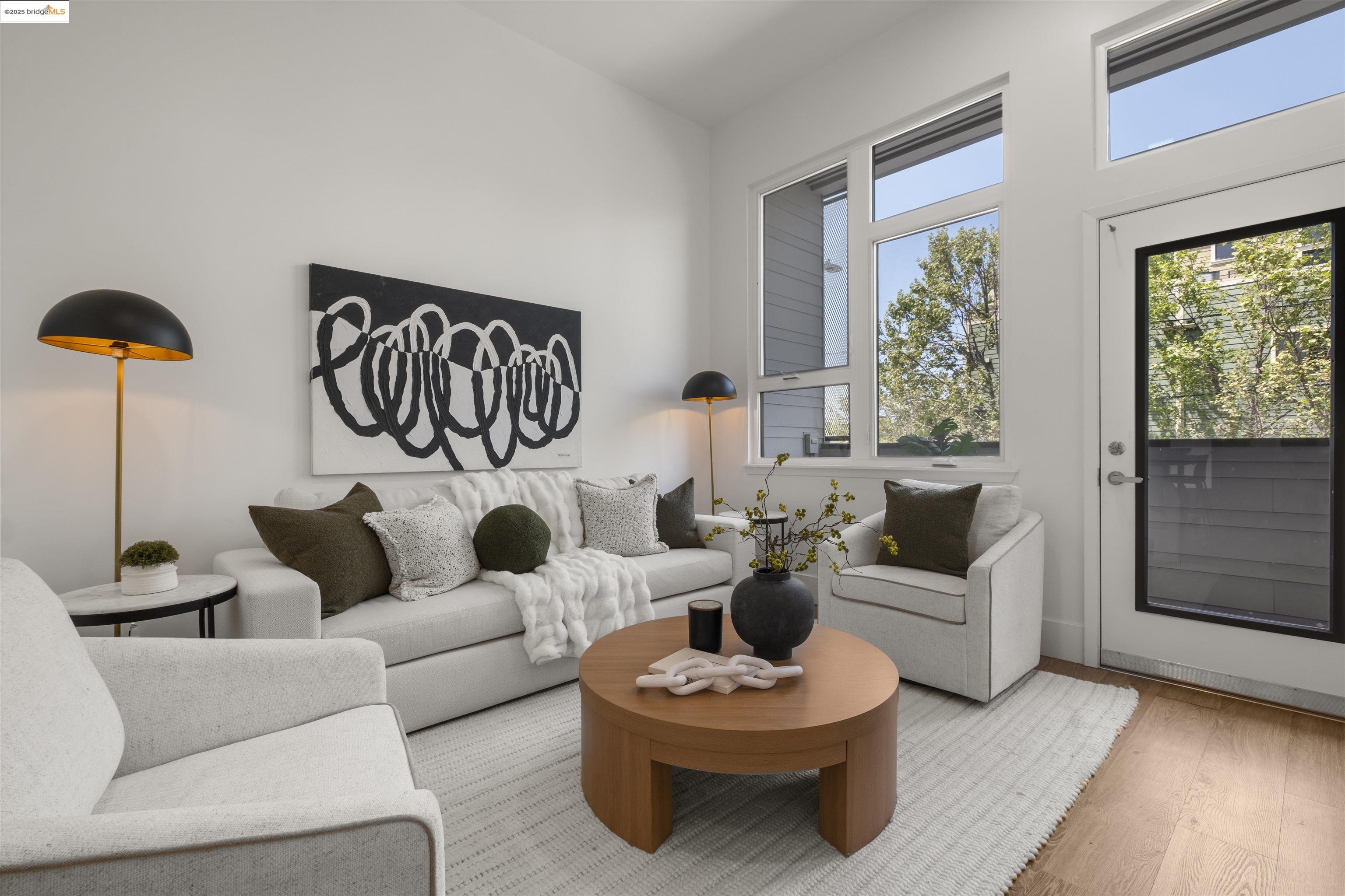 Photo #2: 41096215 Listing 