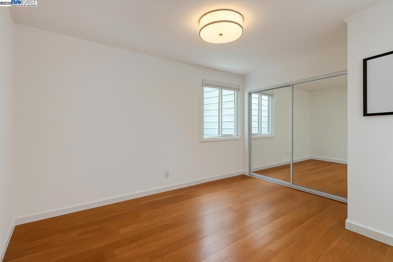 Detail Gallery Image 11 of 26 For 1365 Scott Street #1,  San Francisco,  CA 94115 - 2 Beds | 1/1 Baths