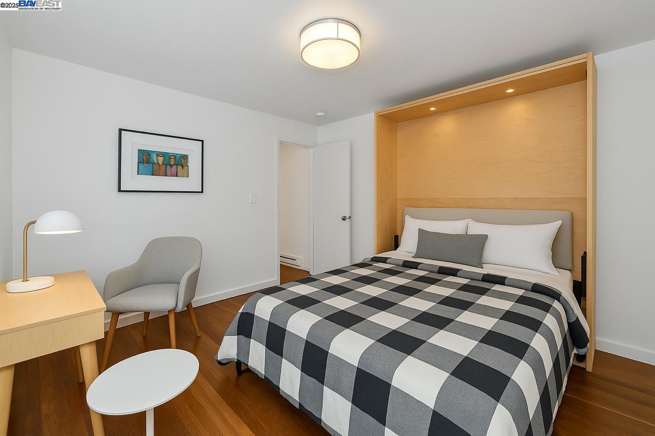 Detail Gallery Image 15 of 26 For 1365 Scott Street #1,  San Francisco,  CA 94115 - 2 Beds | 1/1 Baths