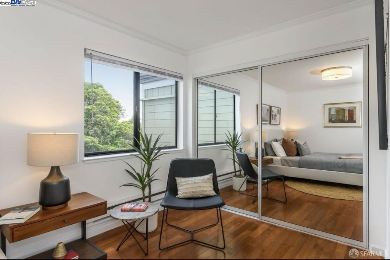 Detail Gallery Image 10 of 26 For 1365 Scott Street #1,  San Francisco,  CA 94115 - 2 Beds | 1/1 Baths