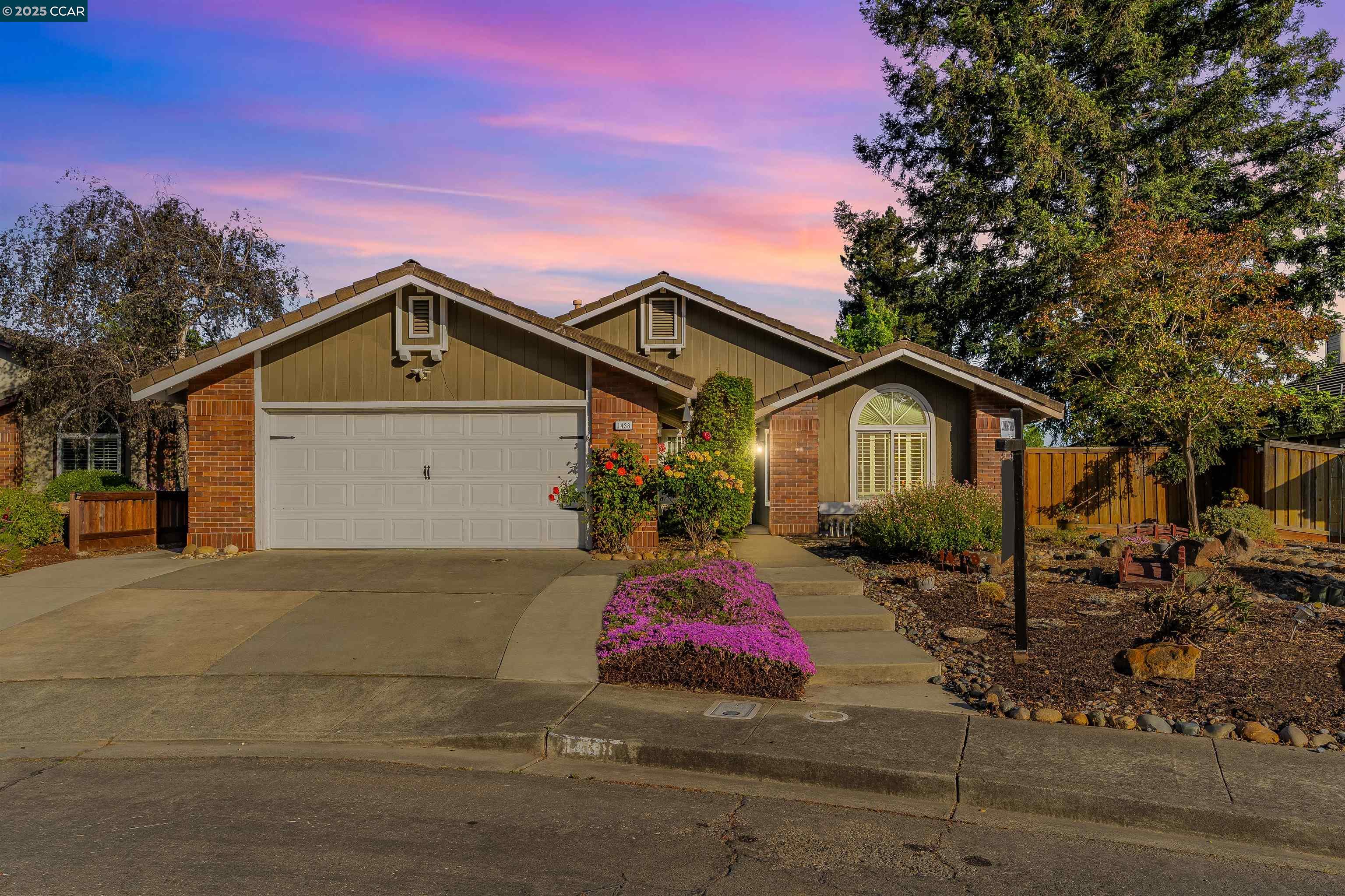 Detail Gallery Image 1 of 43 For 1438 Landahl Ct, Benicia,  CA 94510 - 4 Beds | 3 Baths