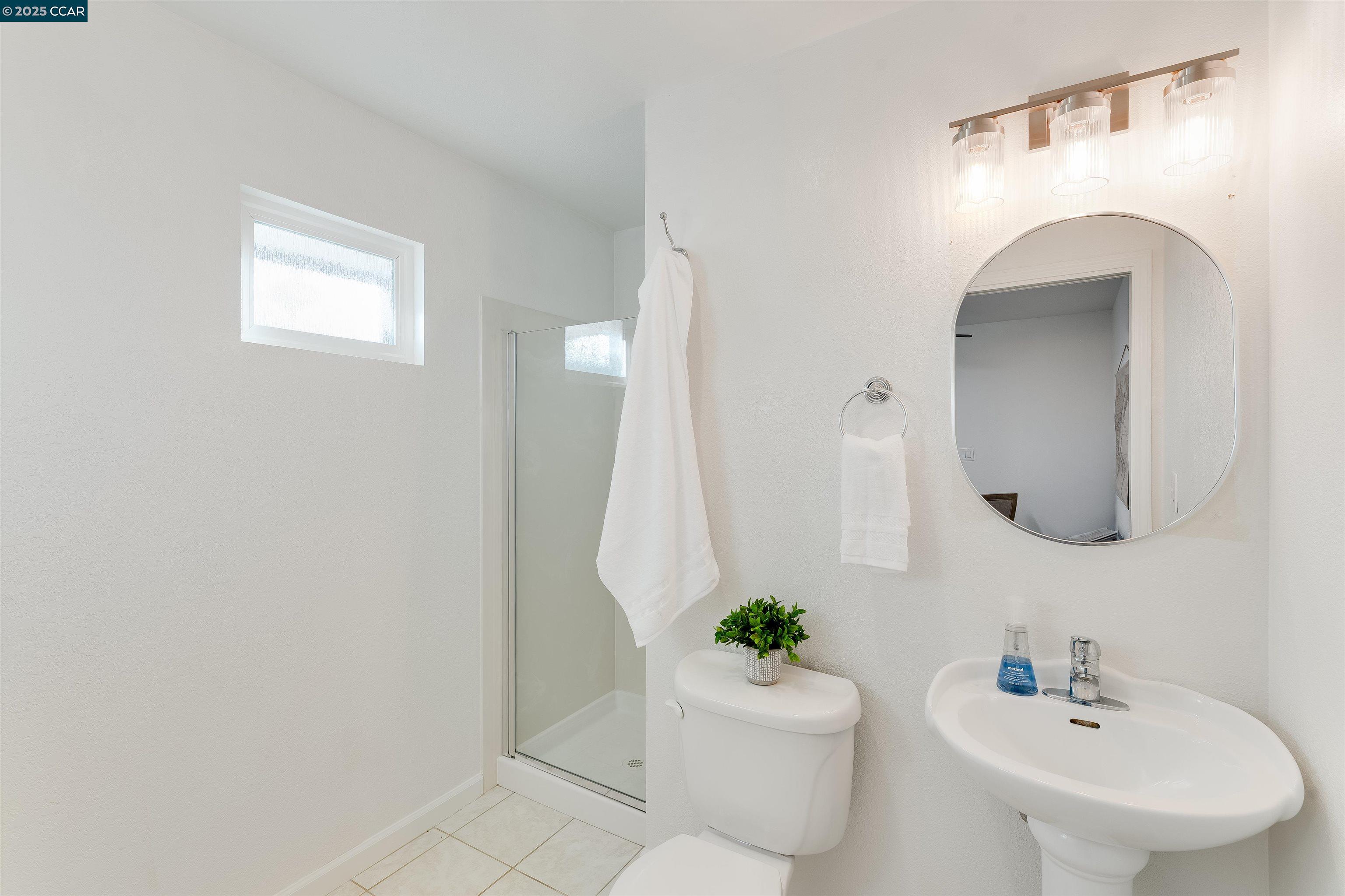 Detail Gallery Image 13 of 43 For 1438 Landahl Ct, Benicia,  CA 94510 - 4 Beds | 3 Baths