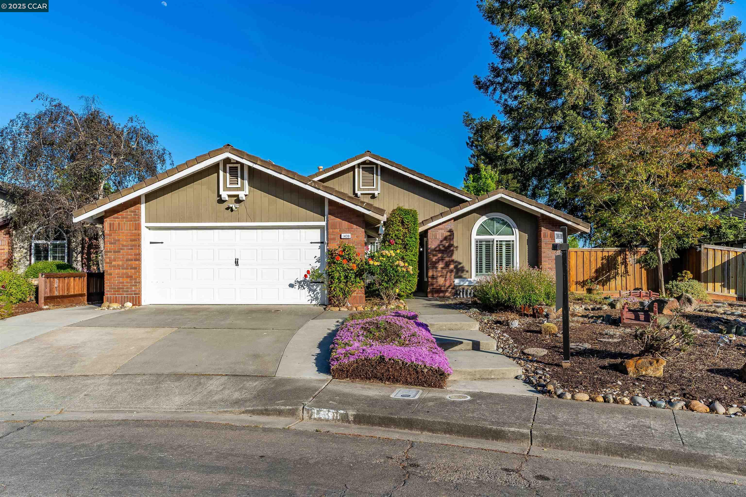Detail Gallery Image 16 of 43 For 1438 Landahl Ct, Benicia,  CA 94510 - 4 Beds | 3 Baths