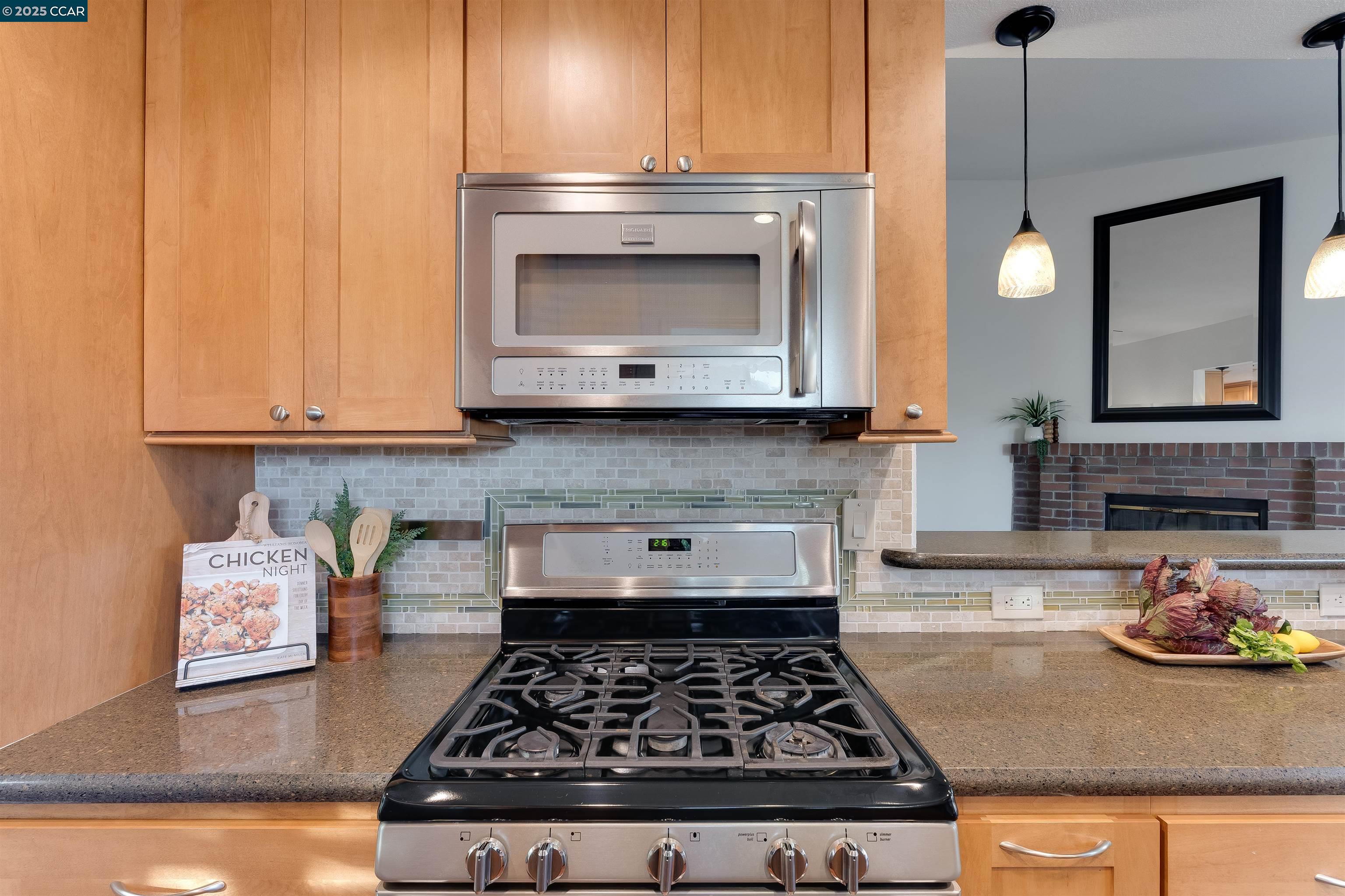 Detail Gallery Image 23 of 43 For 1438 Landahl Ct, Benicia,  CA 94510 - 4 Beds | 3 Baths