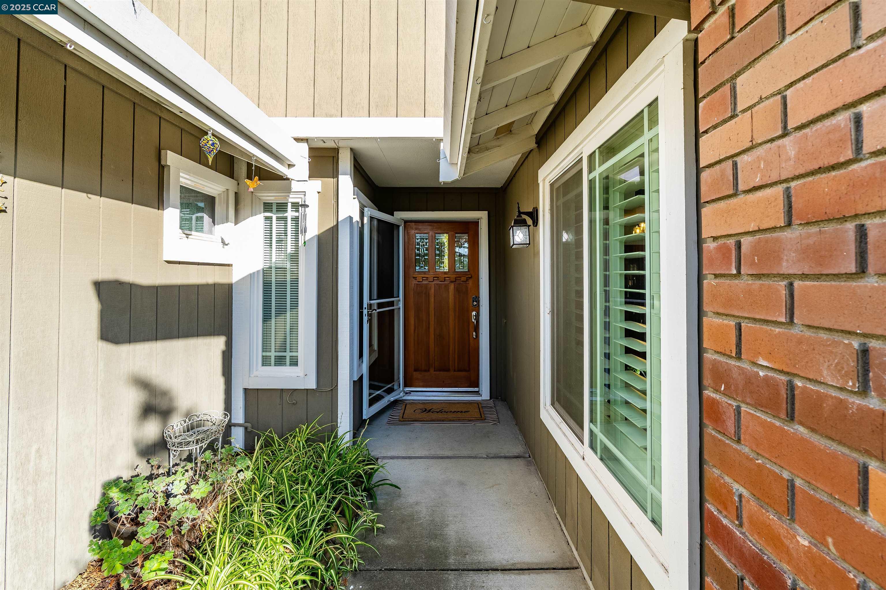 Detail Gallery Image 4 of 43 For 1438 Landahl Ct, Benicia,  CA 94510 - 4 Beds | 3 Baths