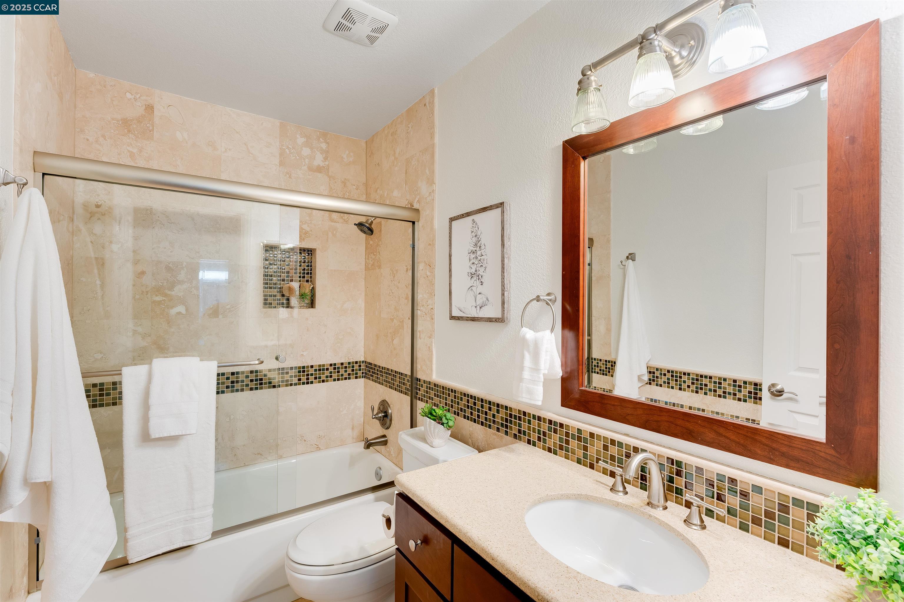 Detail Gallery Image 32 of 43 For 1438 Landahl Ct, Benicia,  CA 94510 - 4 Beds | 3 Baths