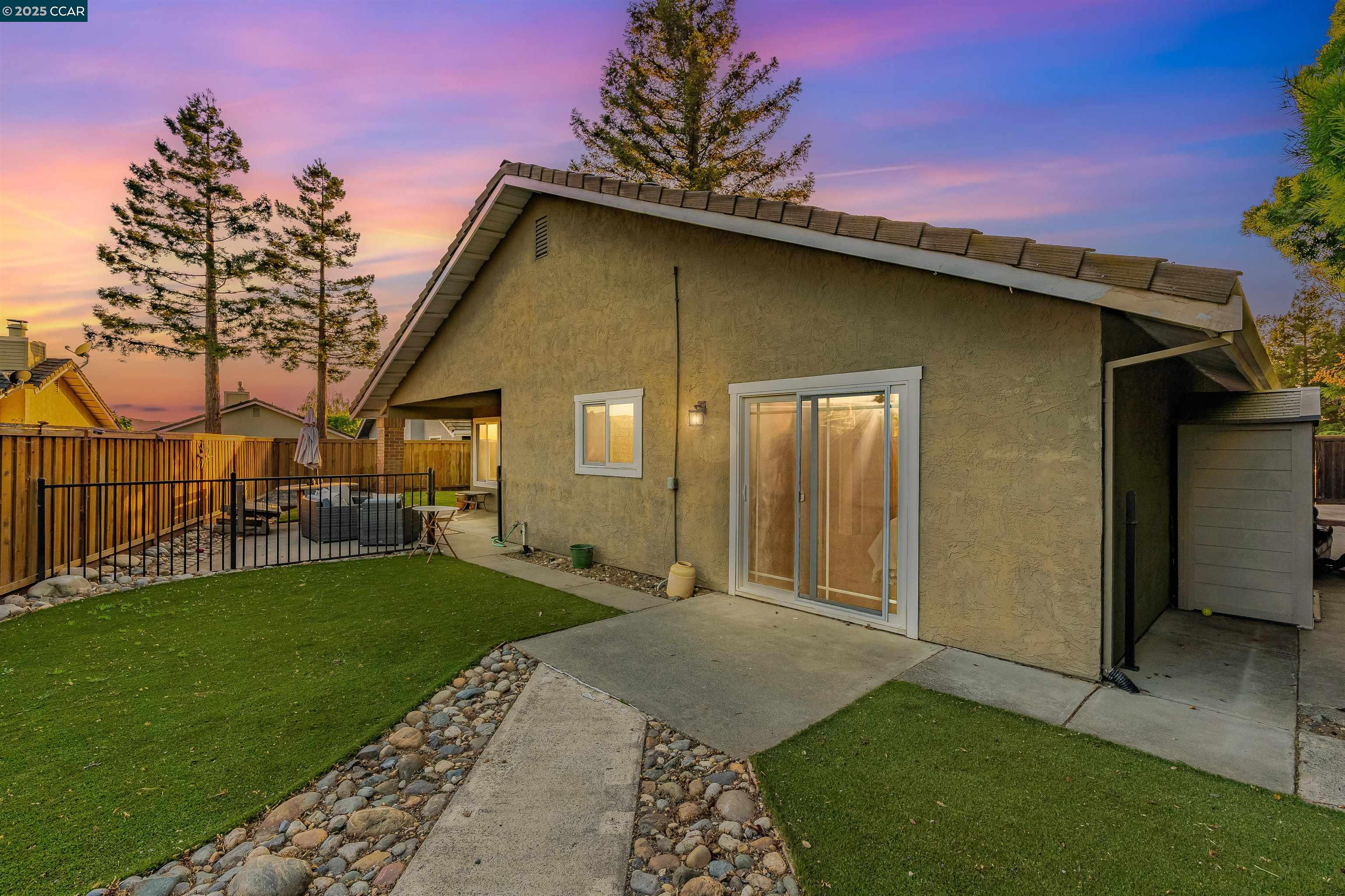 Detail Gallery Image 36 of 43 For 1438 Landahl Ct, Benicia,  CA 94510 - 4 Beds | 3 Baths