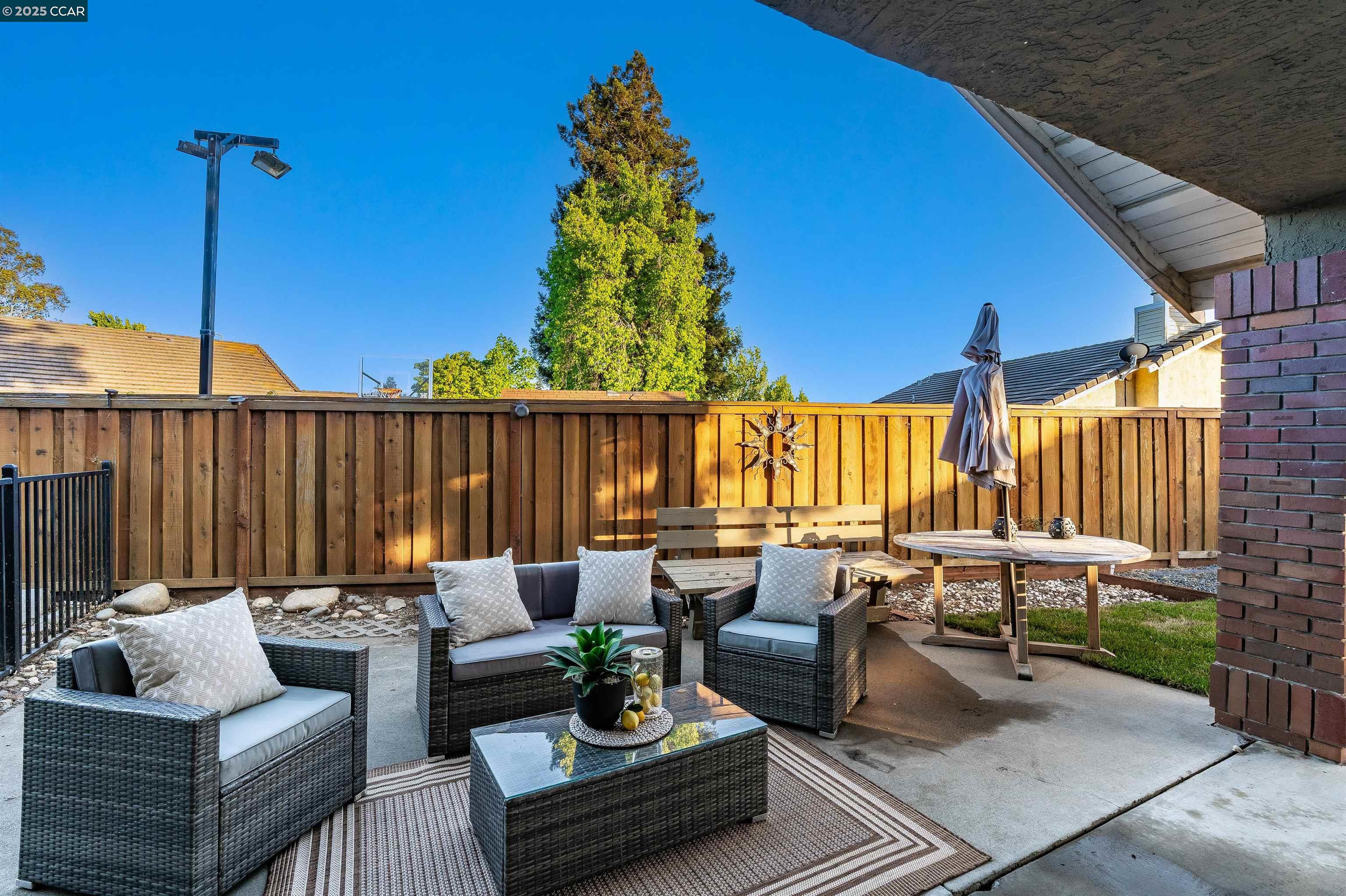 Detail Gallery Image 37 of 43 For 1438 Landahl Ct, Benicia,  CA 94510 - 4 Beds | 3 Baths