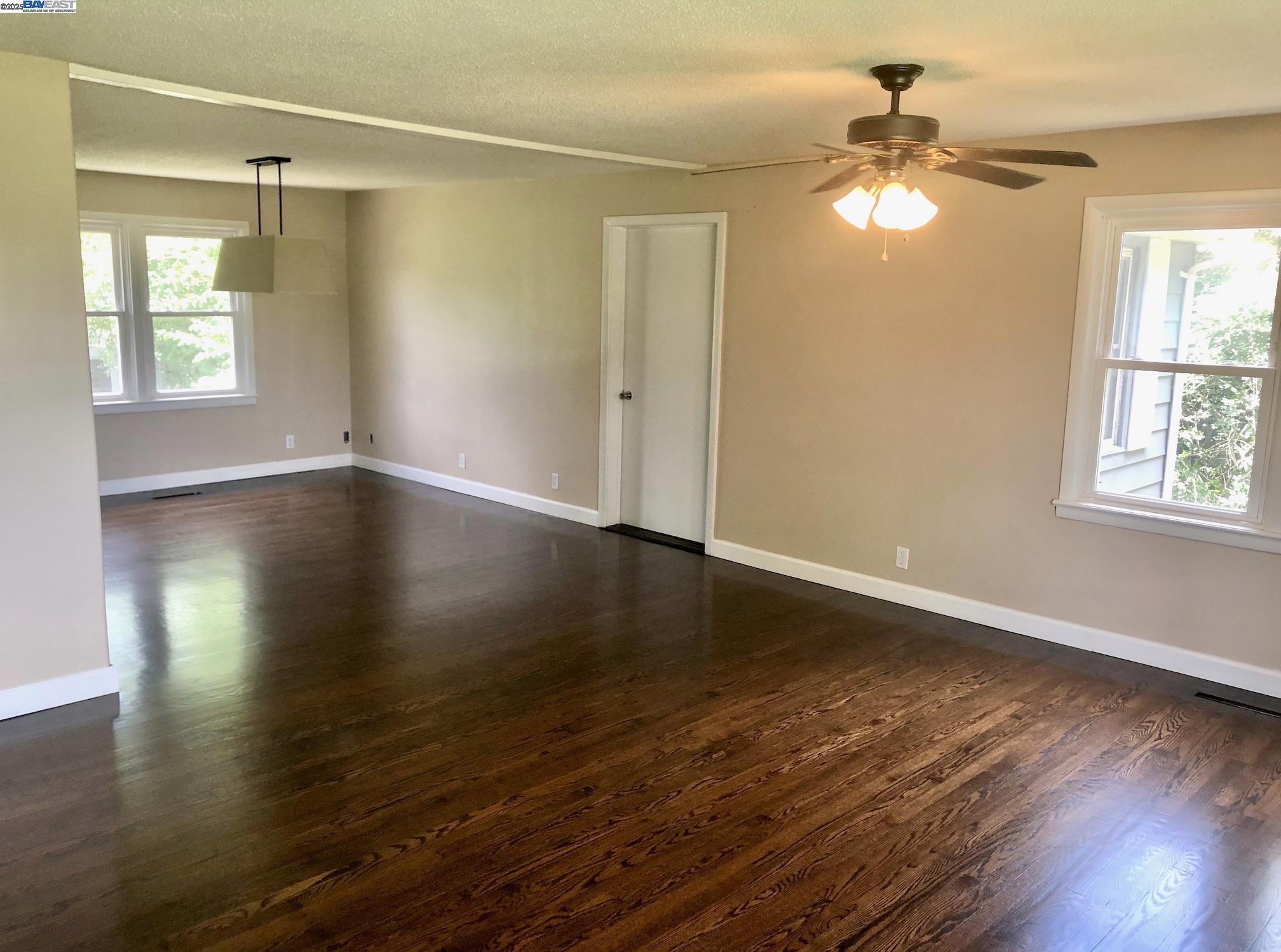 3 Ed Mar Ter, Cornell, Missouri 63050, 3 Bedrooms Bedrooms, 9 Rooms Rooms,2 BathroomsBathrooms,Residential Lease,For Rent,3 Ed Mar Ter,41096222
