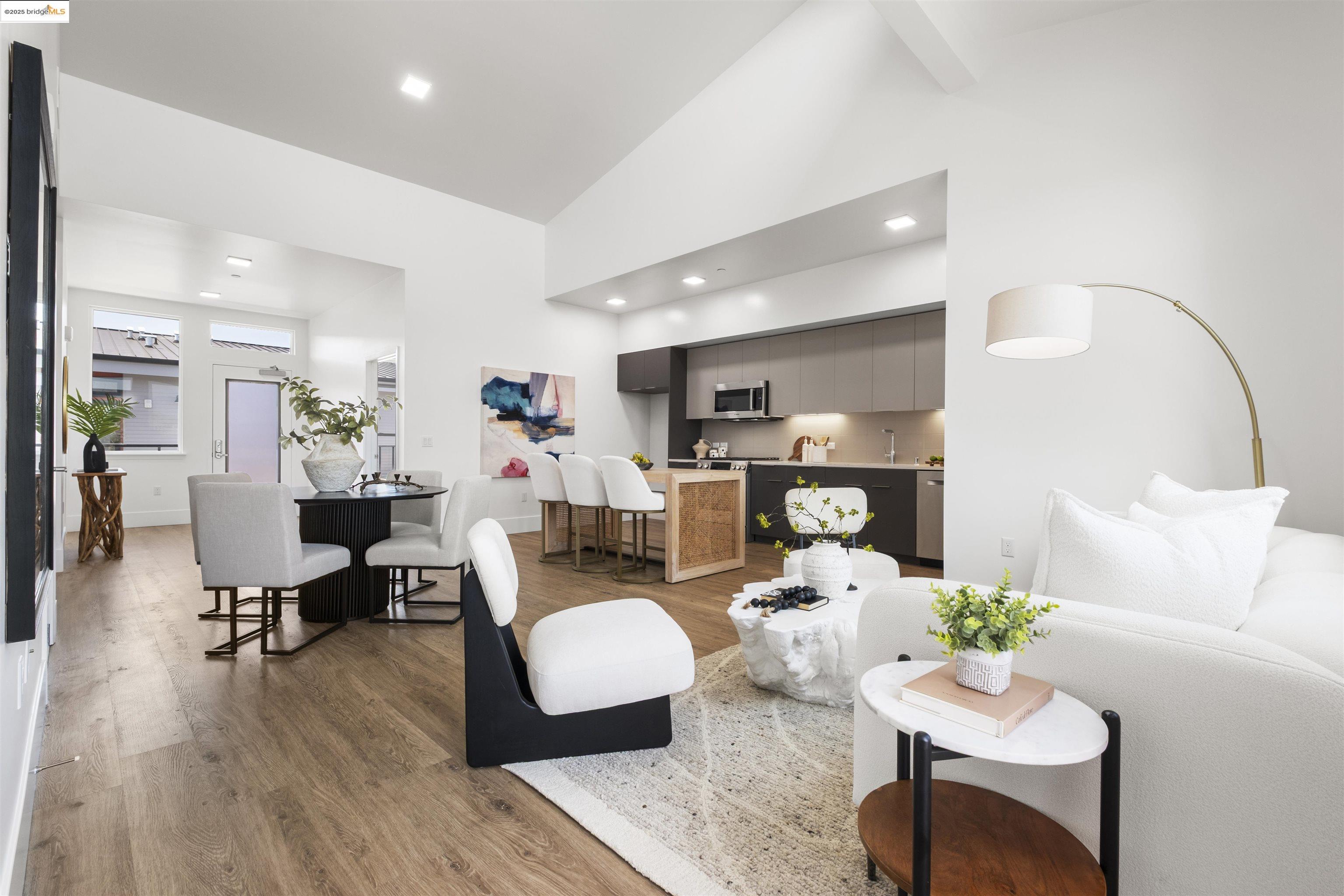1545 32nd Street 301