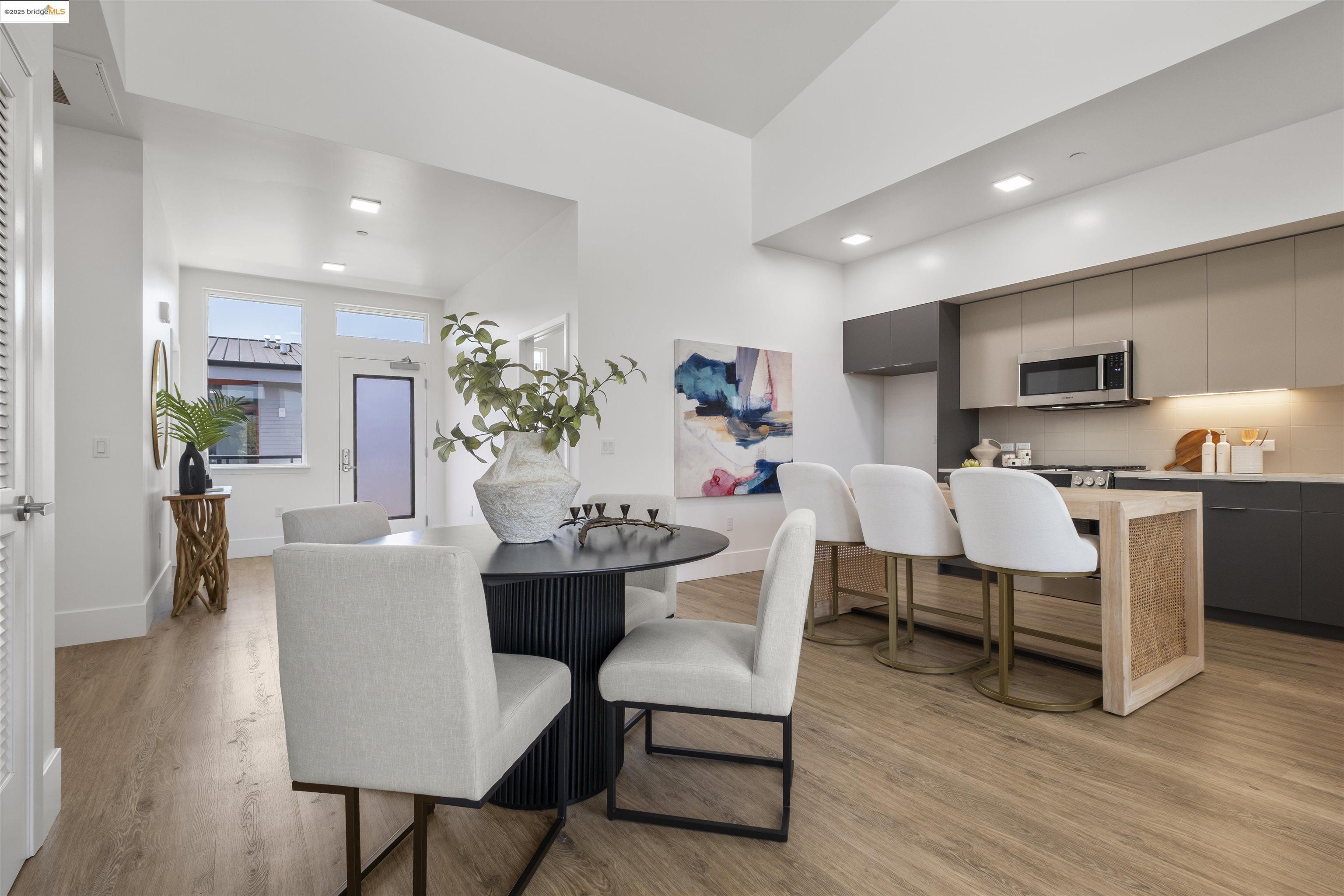 1545 32nd Street 301