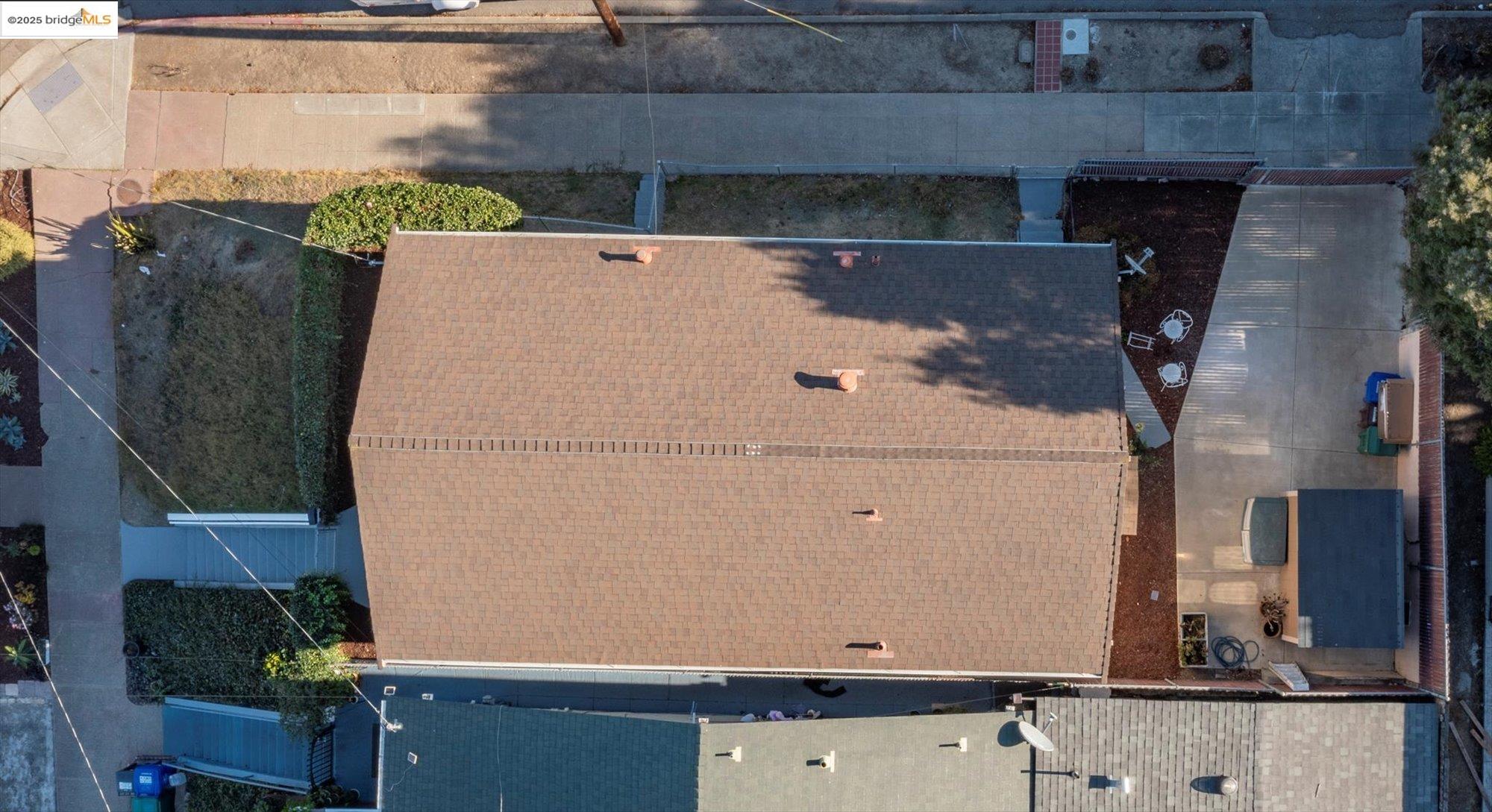 Detail Gallery Image 26 of 35 For 1641 E 20th Street, Oakland,  CA 94606 - 2 Beds | 1 Baths