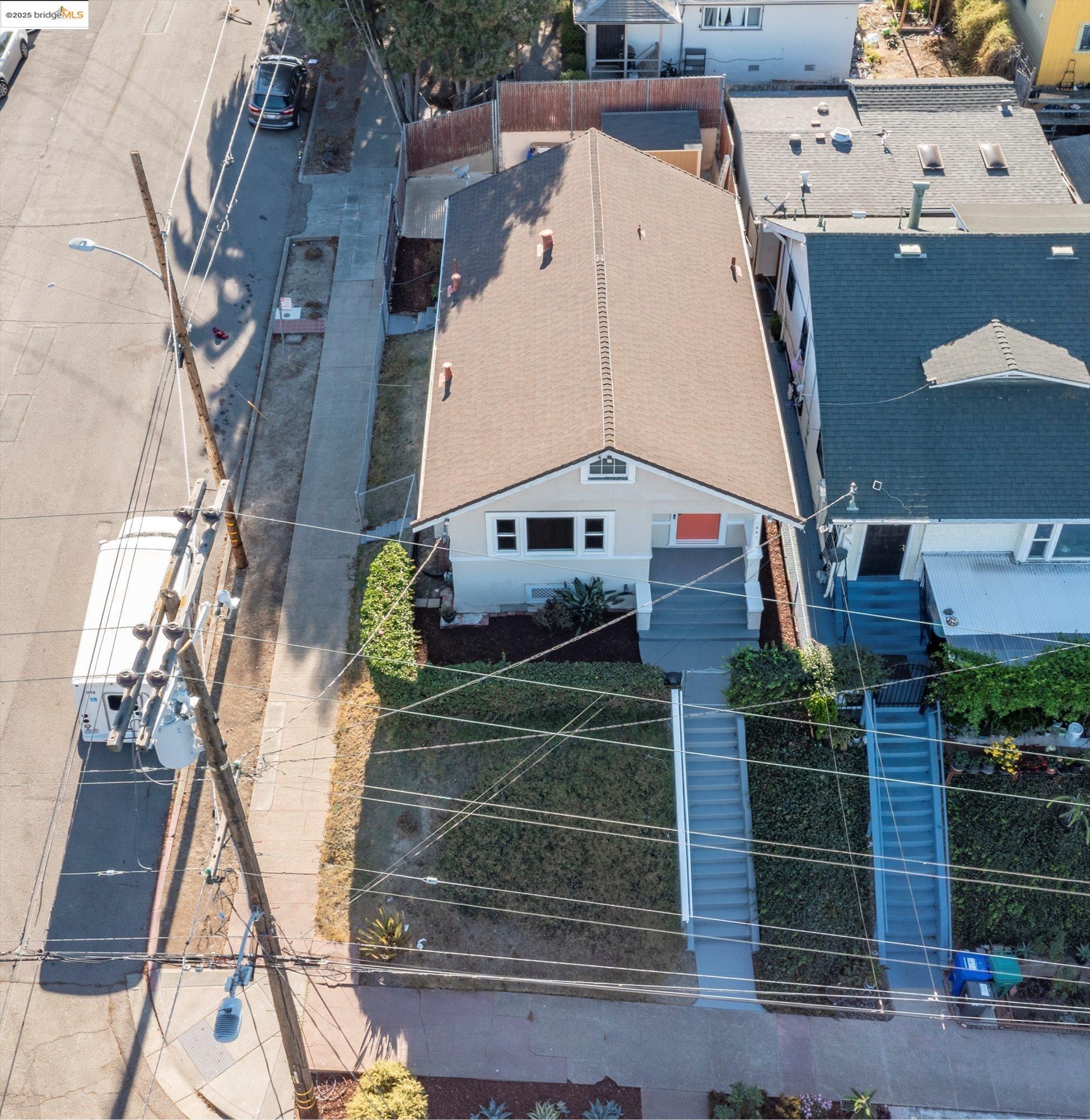Detail Gallery Image 28 of 35 For 1641 E 20th Street, Oakland,  CA 94606 - 2 Beds | 1 Baths