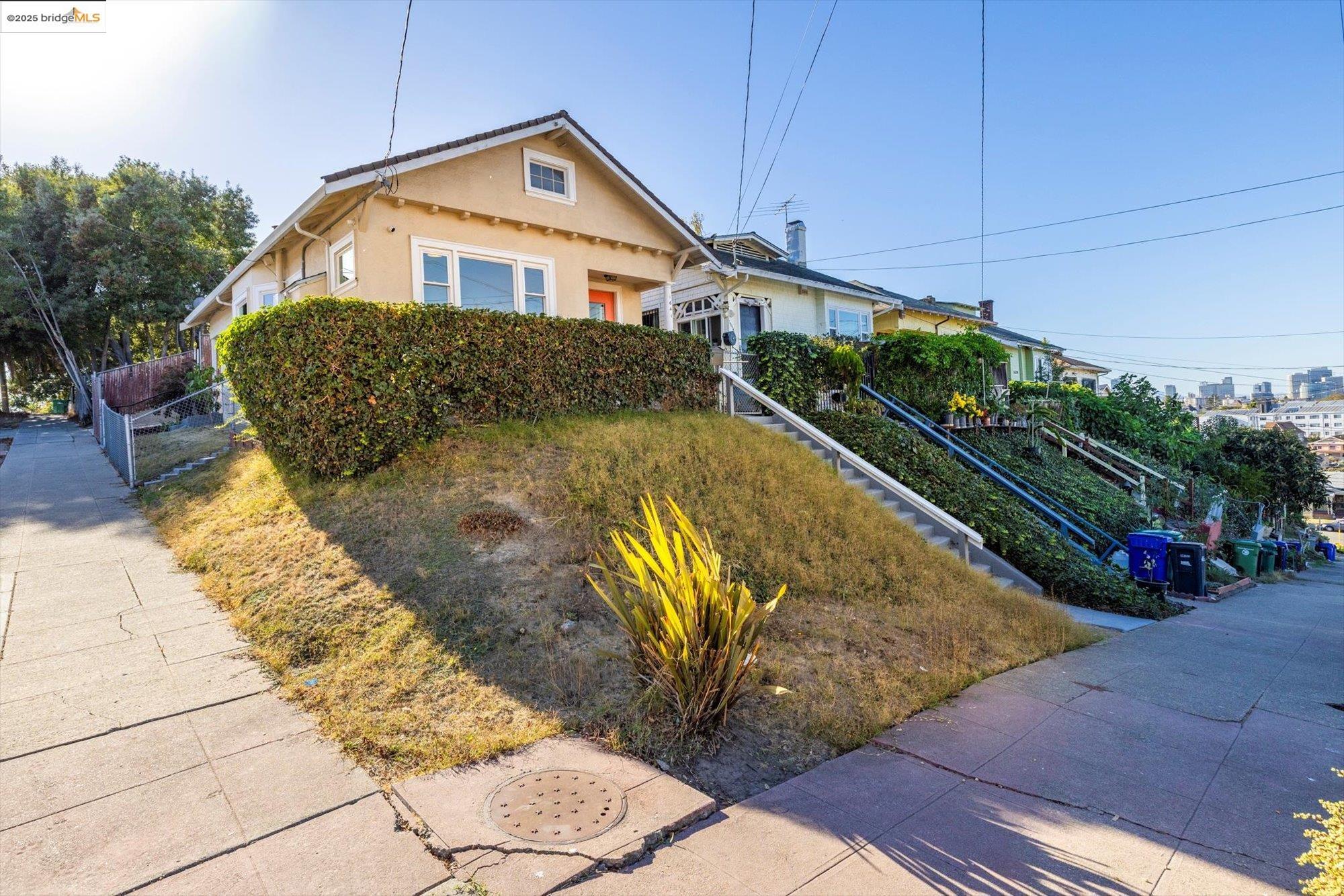 Detail Gallery Image 30 of 35 For 1641 E 20th Street, Oakland,  CA 94606 - 2 Beds | 1 Baths