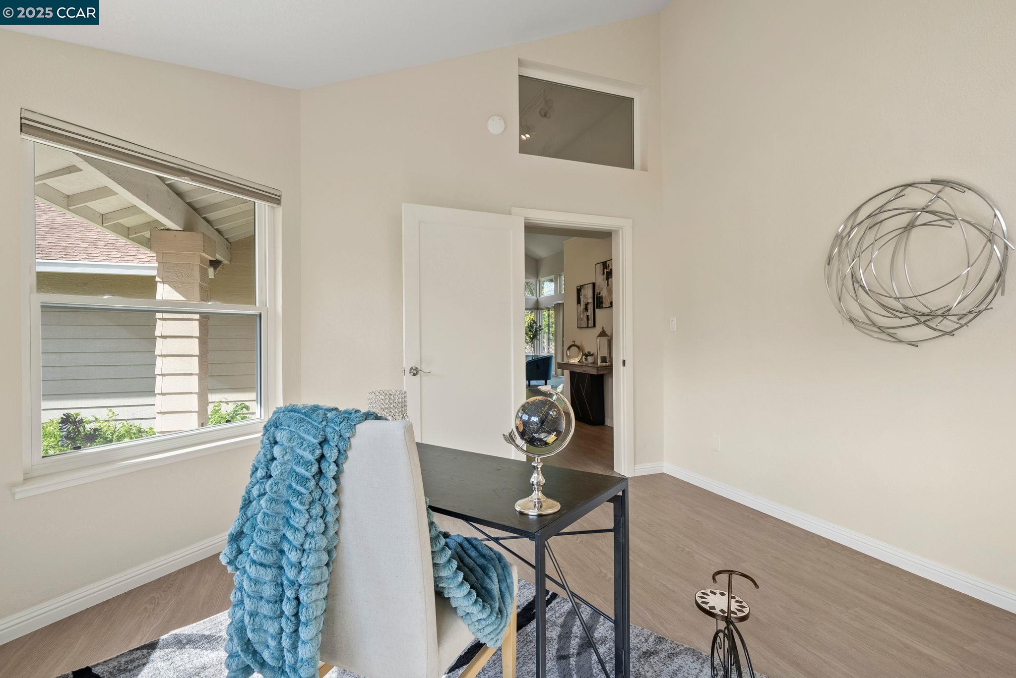 Detail Gallery Image 19 of 35 For 2526 Holly View Drive, Martinez,  CA 94553 - 3 Beds | 2 Baths
