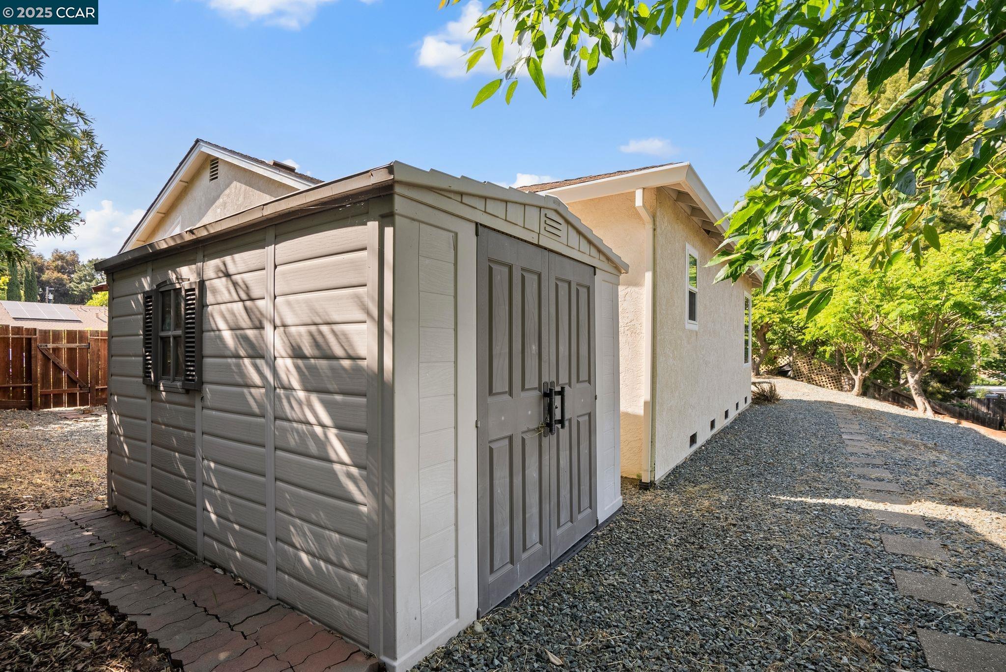 Detail Gallery Image 34 of 35 For 2526 Holly View Drive, Martinez,  CA 94553 - 3 Beds | 2 Baths