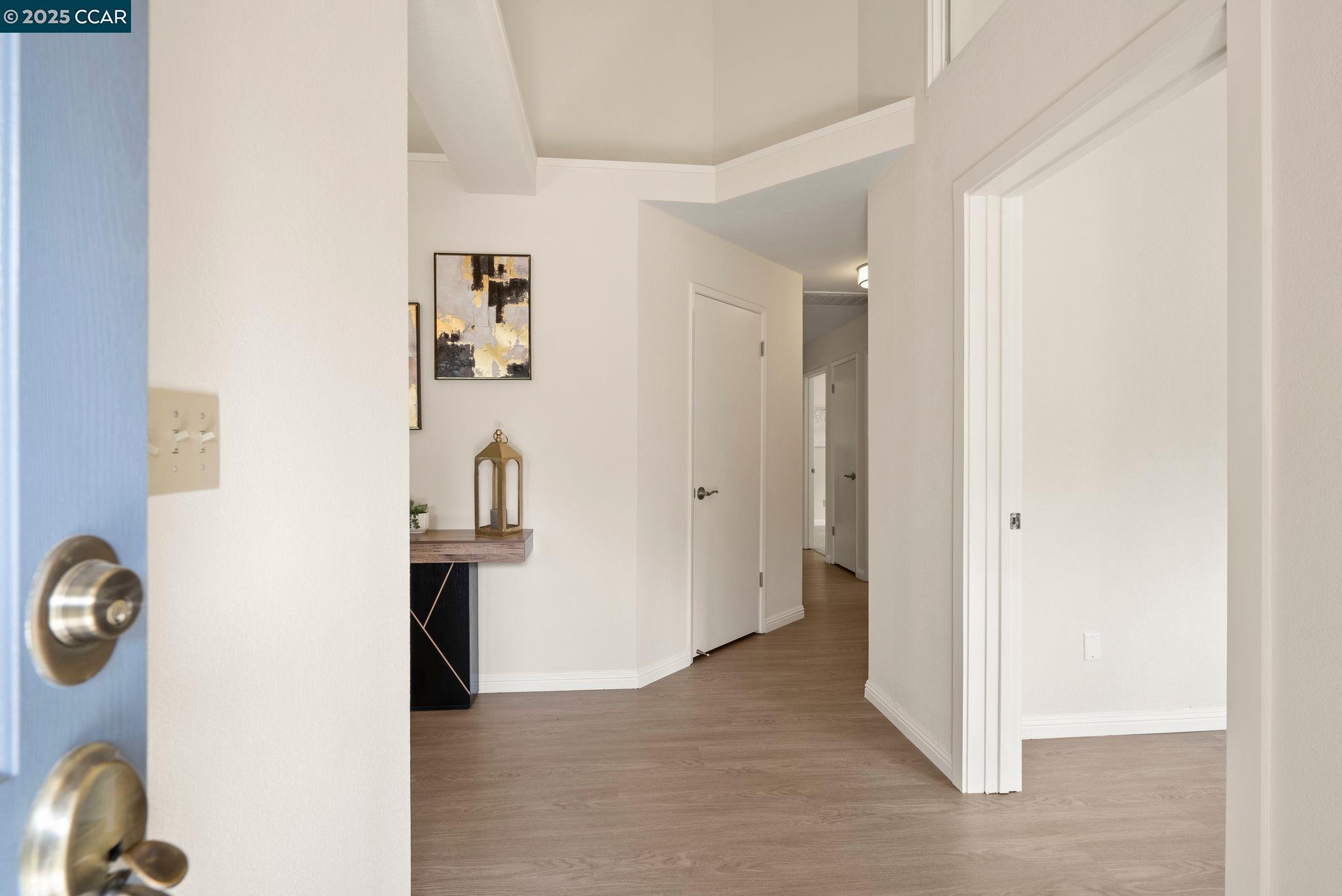 Detail Gallery Image 7 of 35 For 2526 Holly View Drive, Martinez,  CA 94553 - 3 Beds | 2 Baths