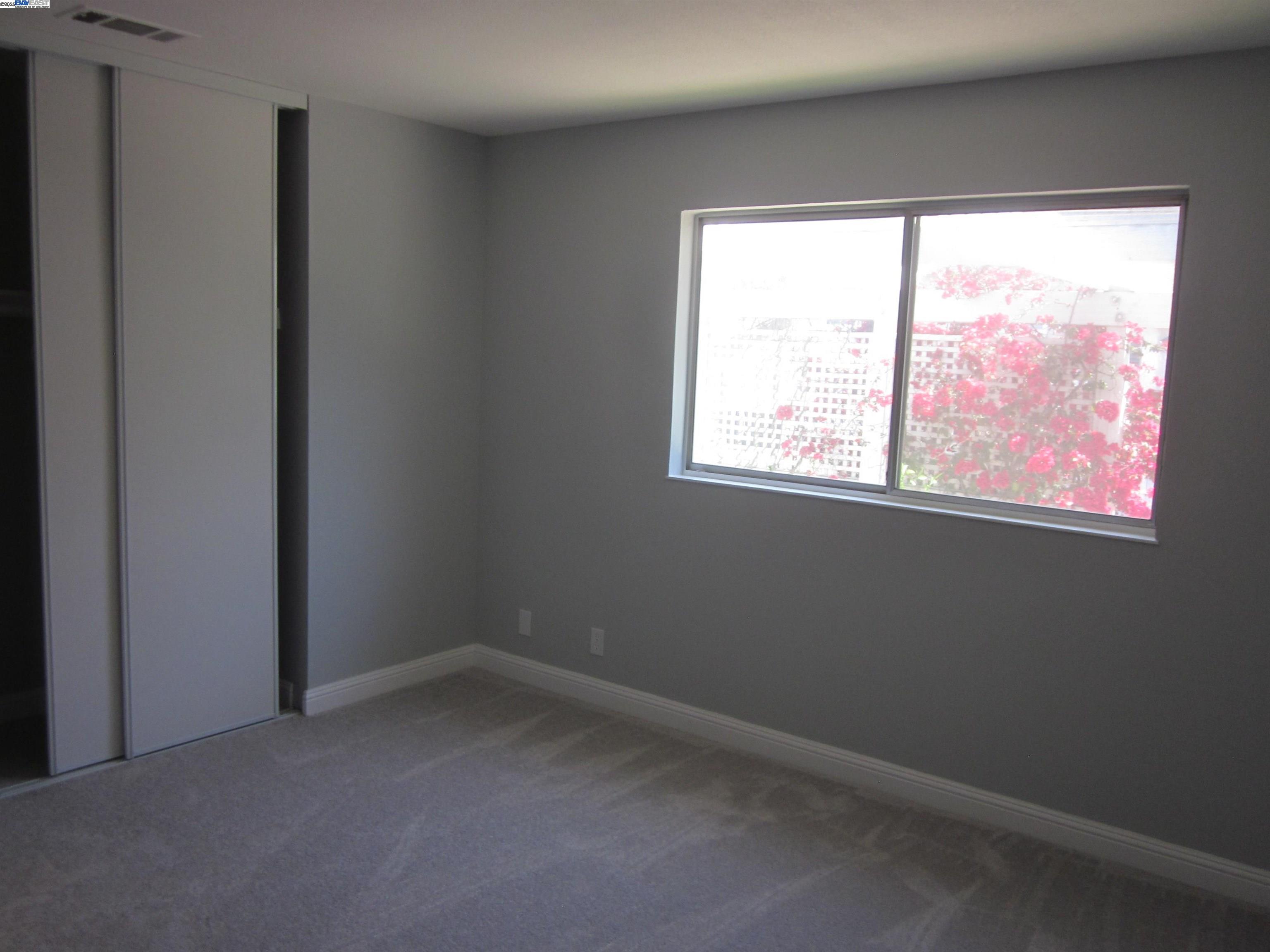 Detail Gallery Image 24 of 43 For 23239 Ernest Ct., Hayward,  CA 94541 - 3 Beds | 2 Baths
