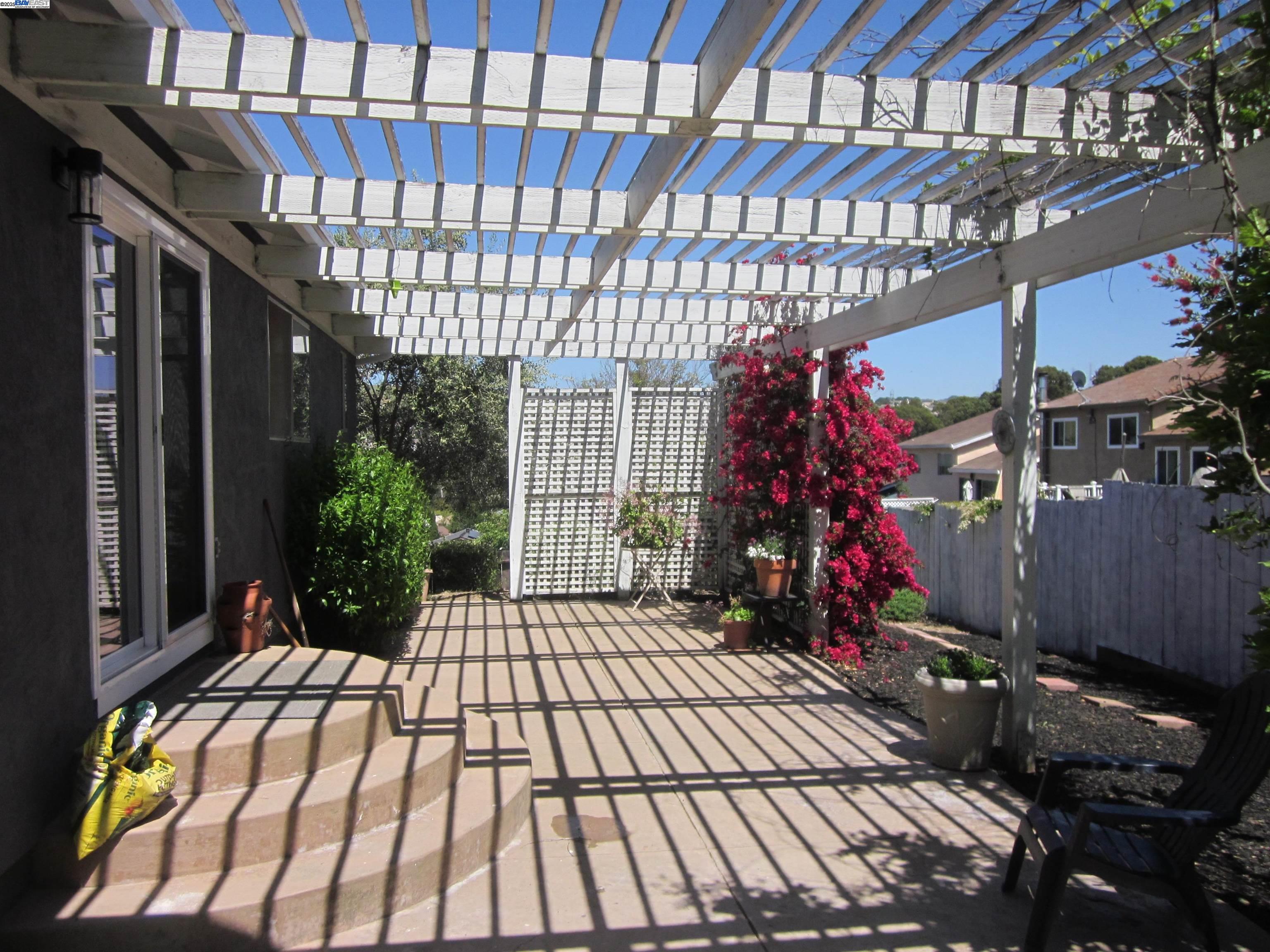 Detail Gallery Image 30 of 43 For 23239 Ernest Ct., Hayward,  CA 94541 - 3 Beds | 2 Baths