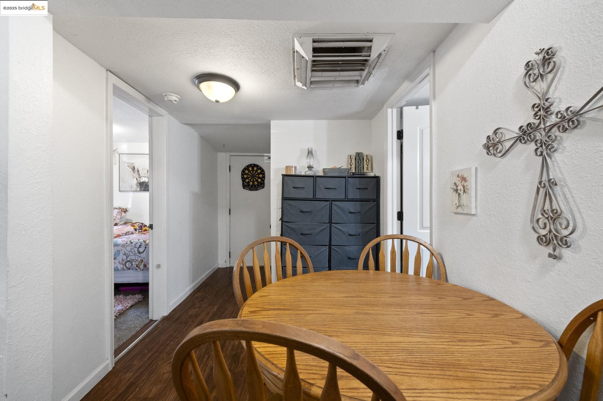 Detail Gallery Image 16 of 45 For 18447 Elm Avenue, Tuolumne,  CA 95379 - – Beds | – Baths