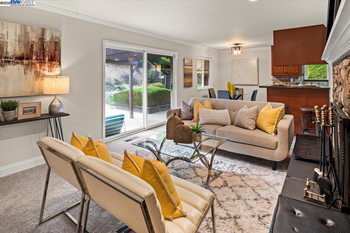 Detail Gallery Image 12 of 58 For 25631 Paul Ct, Hayward,  CA 94541 - 3 Beds | 2 Baths