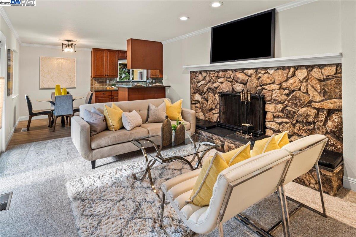 Detail Gallery Image 13 of 58 For 25631 Paul Ct, Hayward,  CA 94541 - 3 Beds | 2 Baths