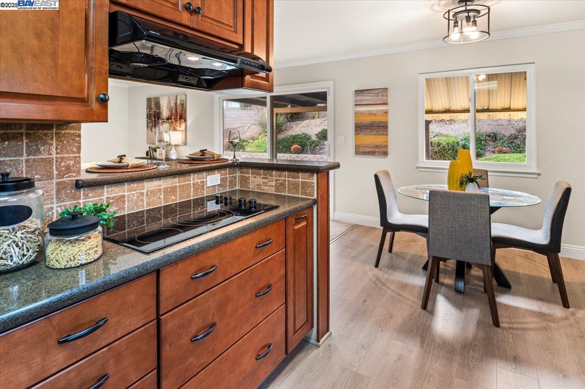 Detail Gallery Image 19 of 58 For 25631 Paul Ct, Hayward,  CA 94541 - 3 Beds | 2 Baths