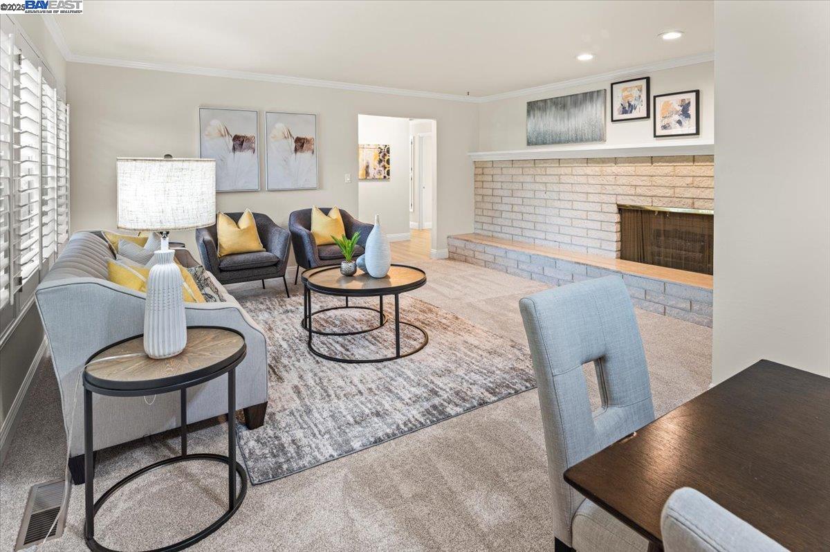 Detail Gallery Image 3 of 58 For 25631 Paul Ct, Hayward,  CA 94541 - 3 Beds | 2 Baths