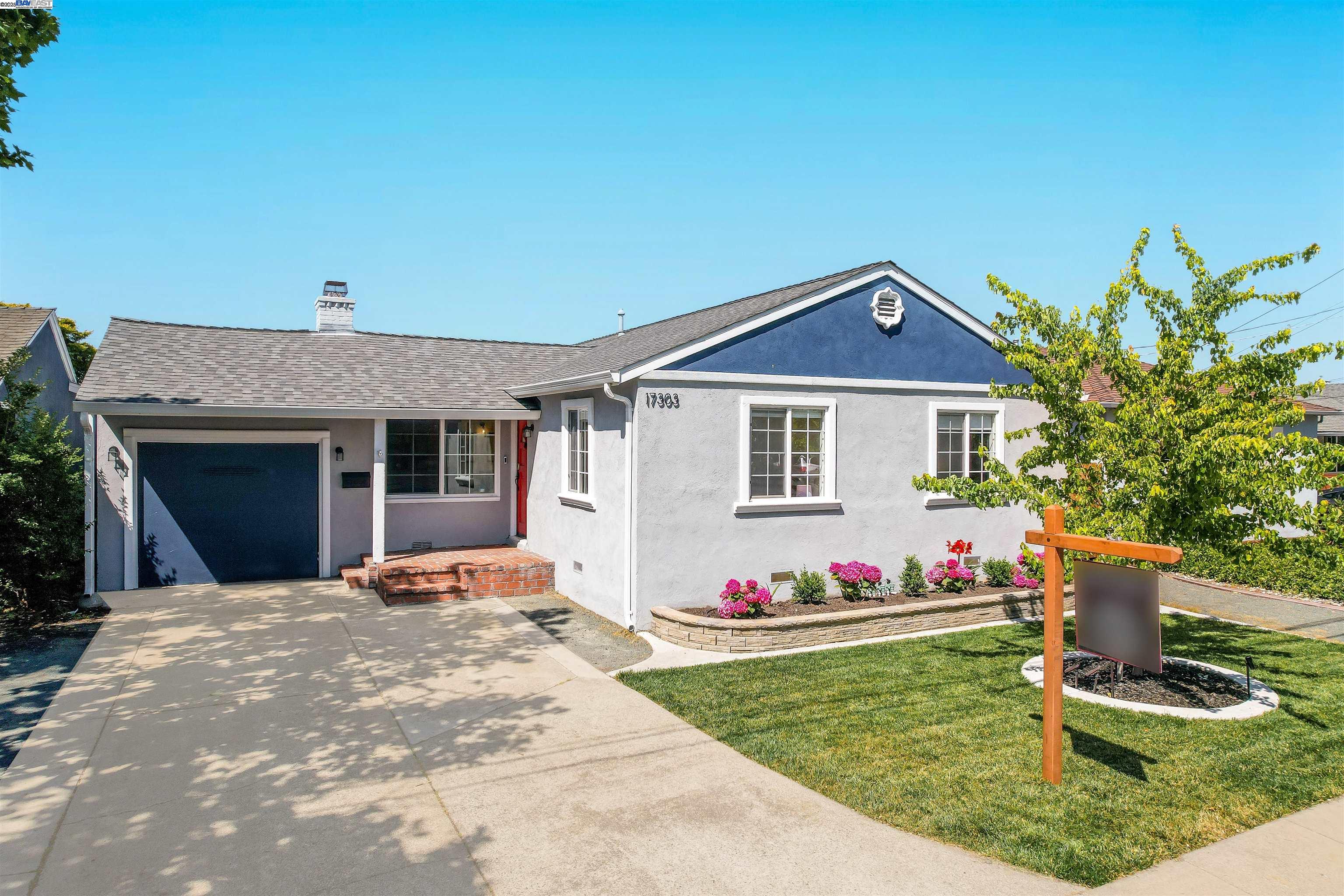 Detail Gallery Image 1 of 37 For 17303 via Andeta, San Lorenzo,  CA 94580 - 3 Beds | 2 Baths