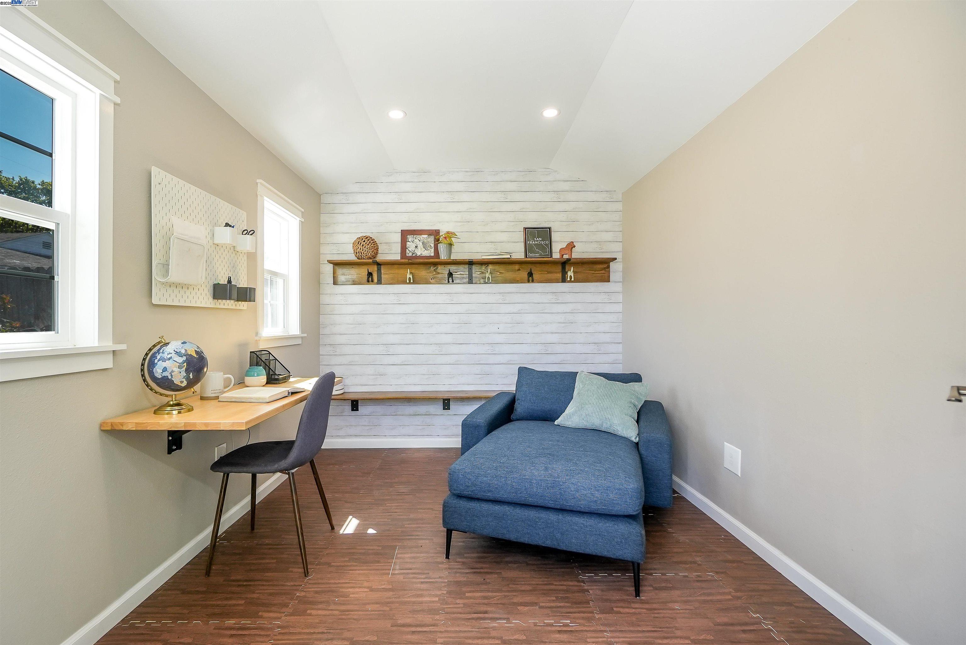 Detail Gallery Image 34 of 37 For 17303 via Andeta, San Lorenzo,  CA 94580 - 3 Beds | 2 Baths