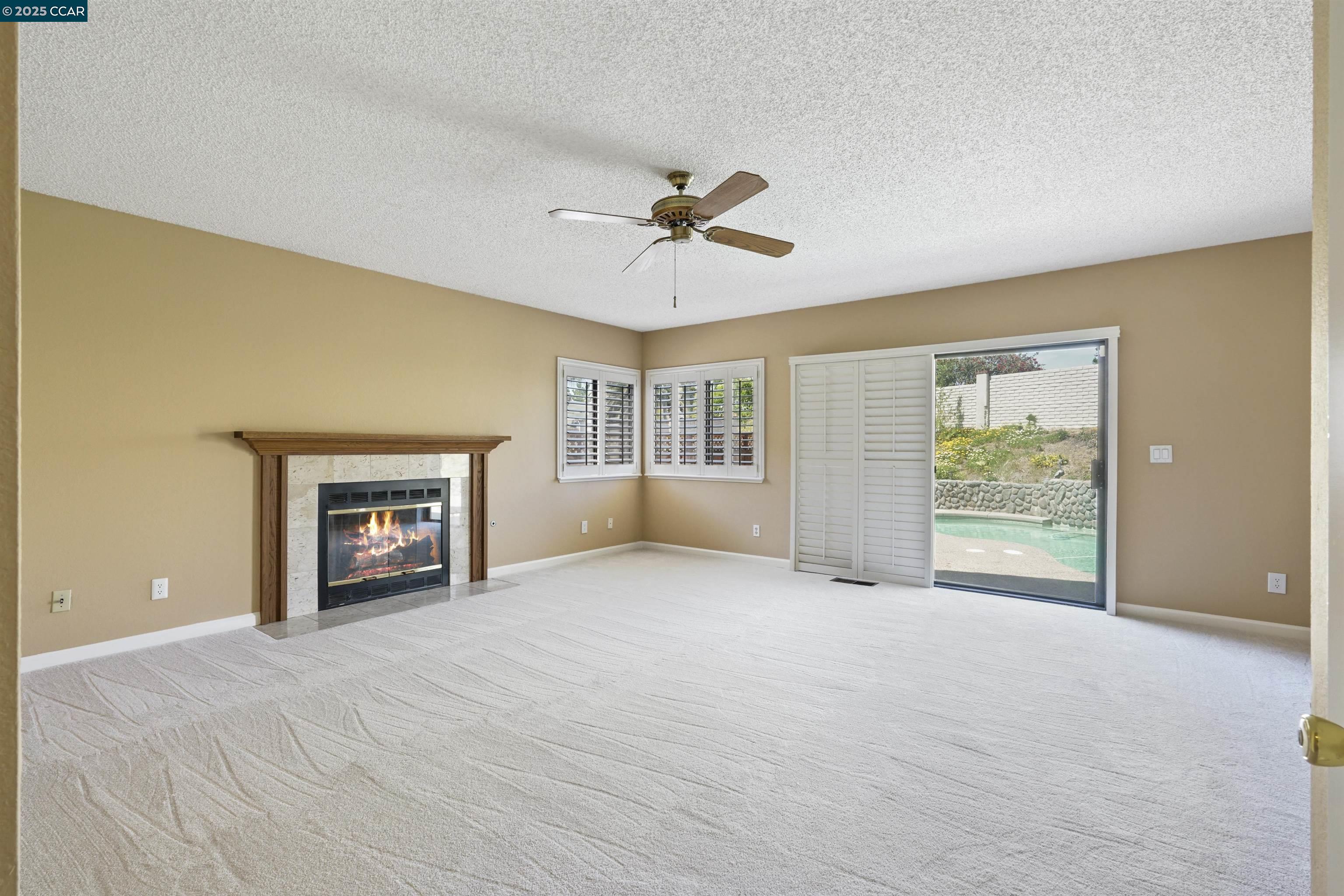 Detail Gallery Image 14 of 31 For 5535 Edgeview Dr, Discovery Bay,  CA 94505 - 4 Beds | 3 Baths